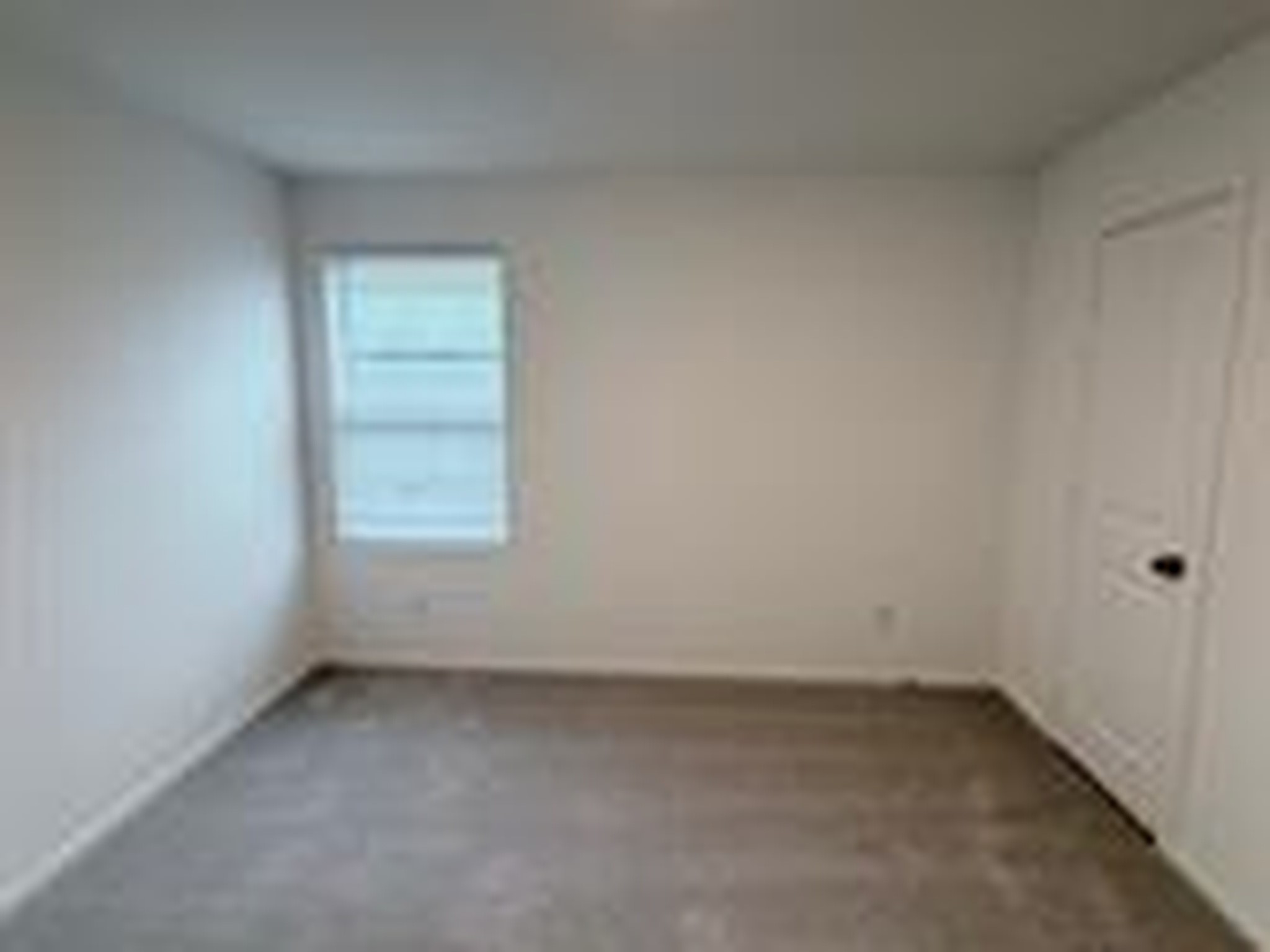 18712 Loom Drive Property Photo 12