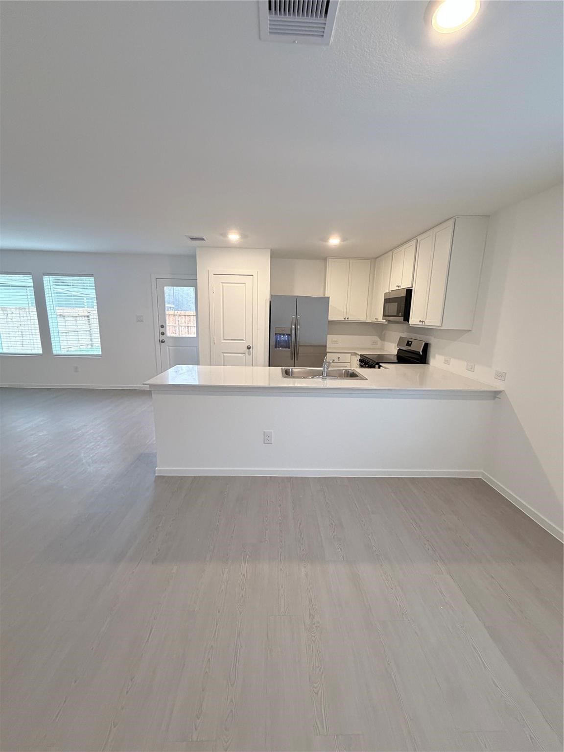 18712 Loom Drive Property Photo 22