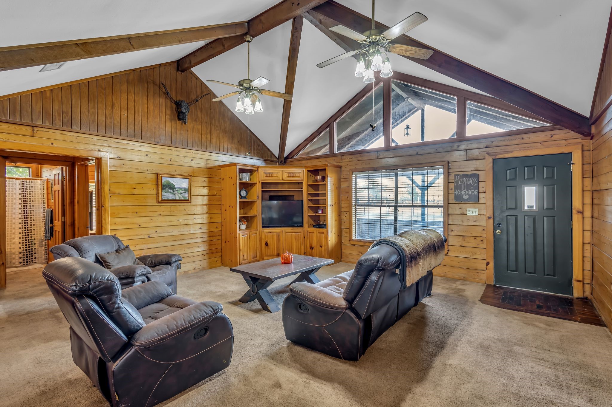 3280 Henderson Drive Property Photo 5