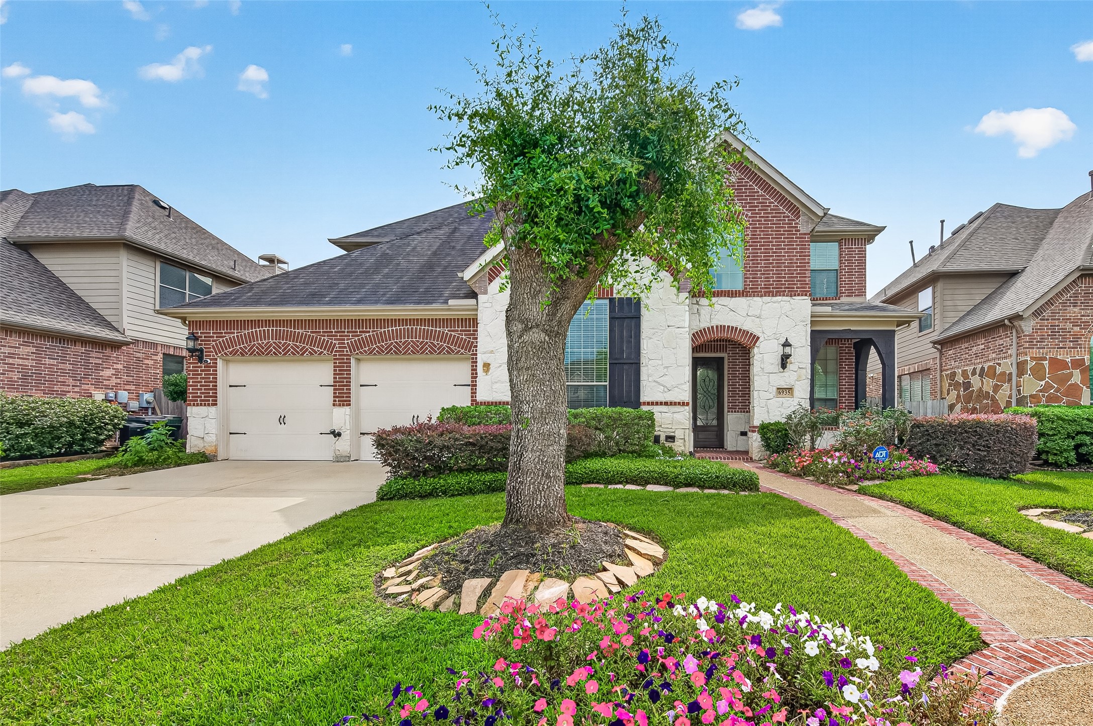 6935 Tiedmann Park Way Property Photo 1
