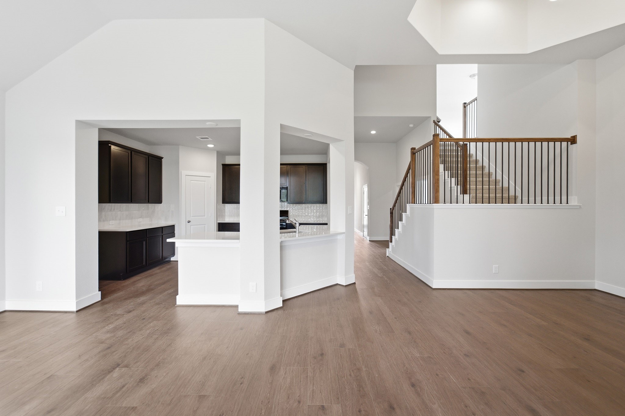 7702 Jade Crest Drive Property Photo 8