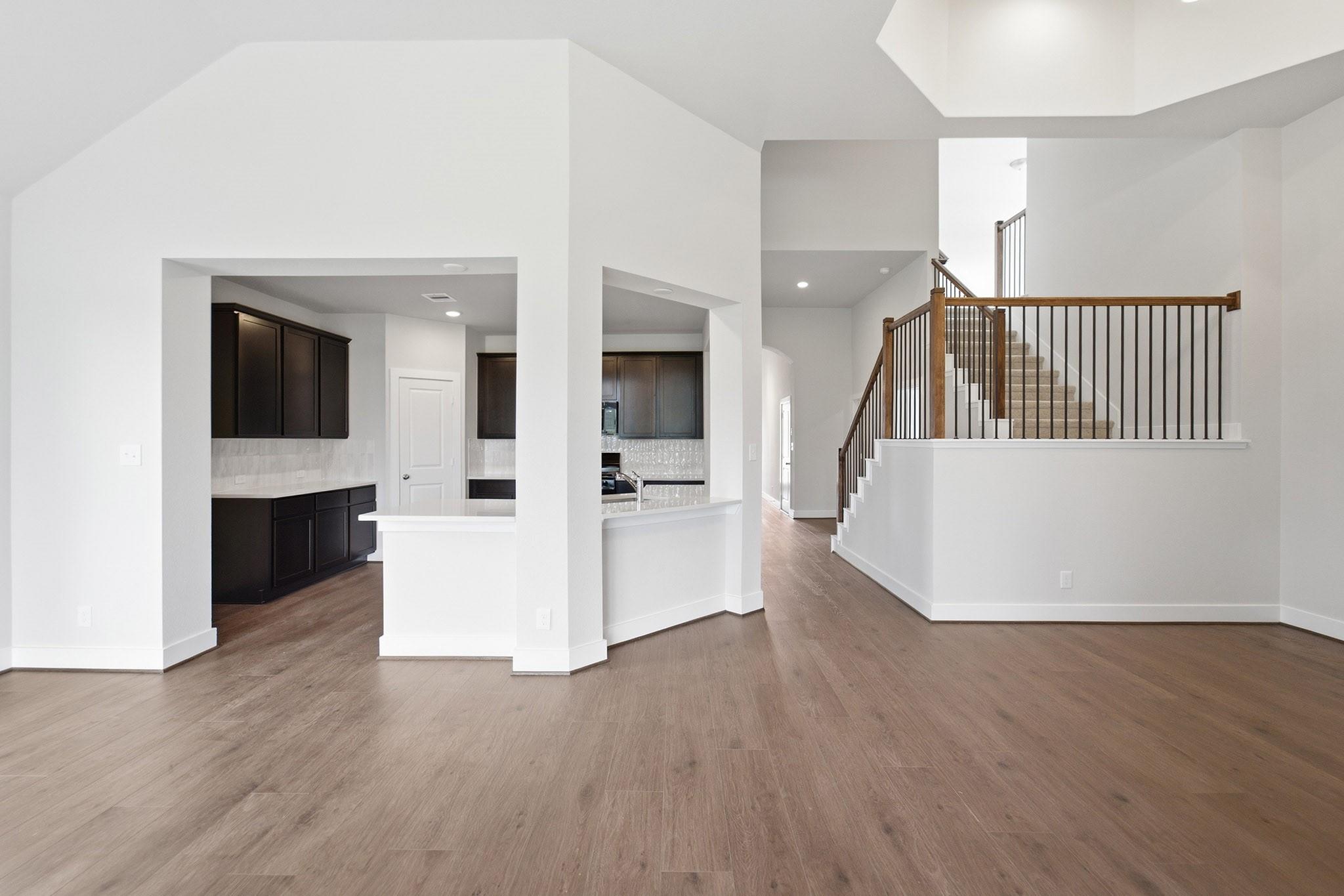 7702 Jade Crest Drive Property Photo 8