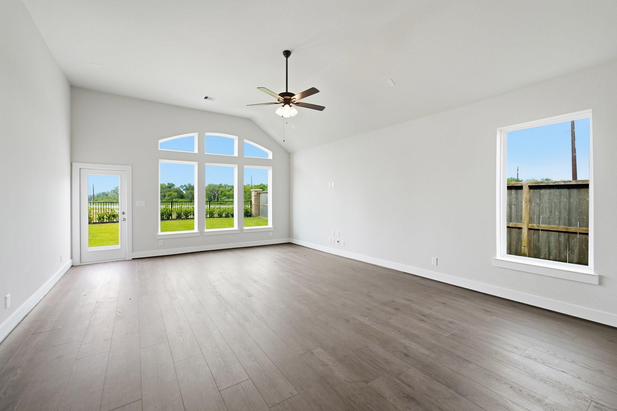7702 Jade Crest Drive Property Photo 15