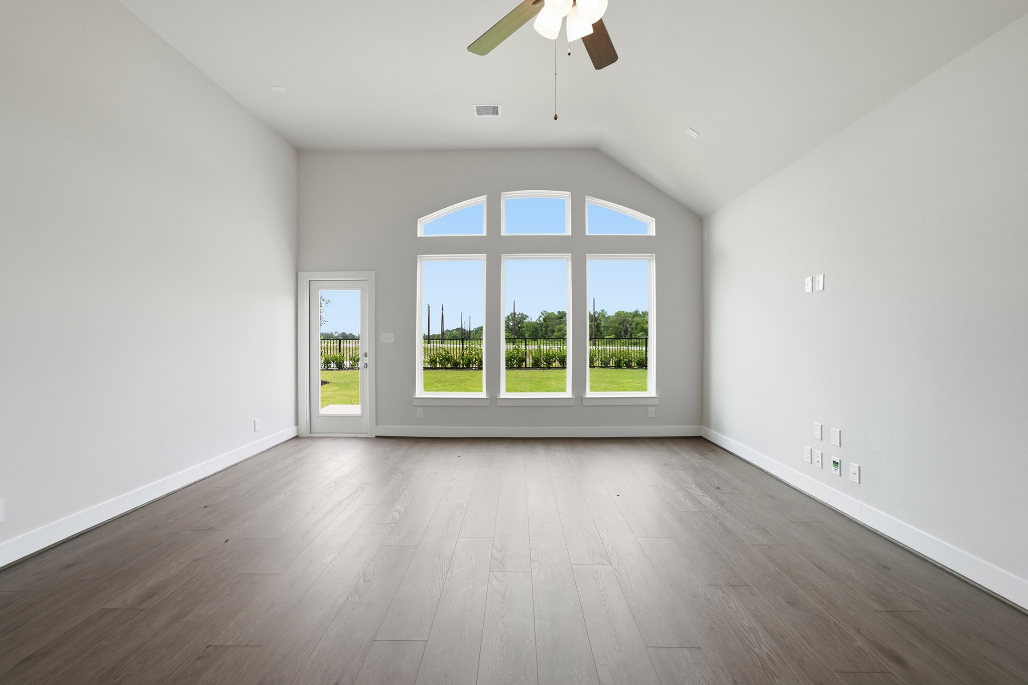 7702 Jade Crest Drive Property Photo 16