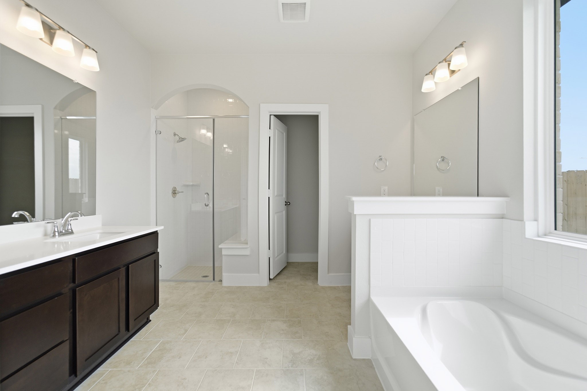 7702 Jade Crest Drive Property Photo 18