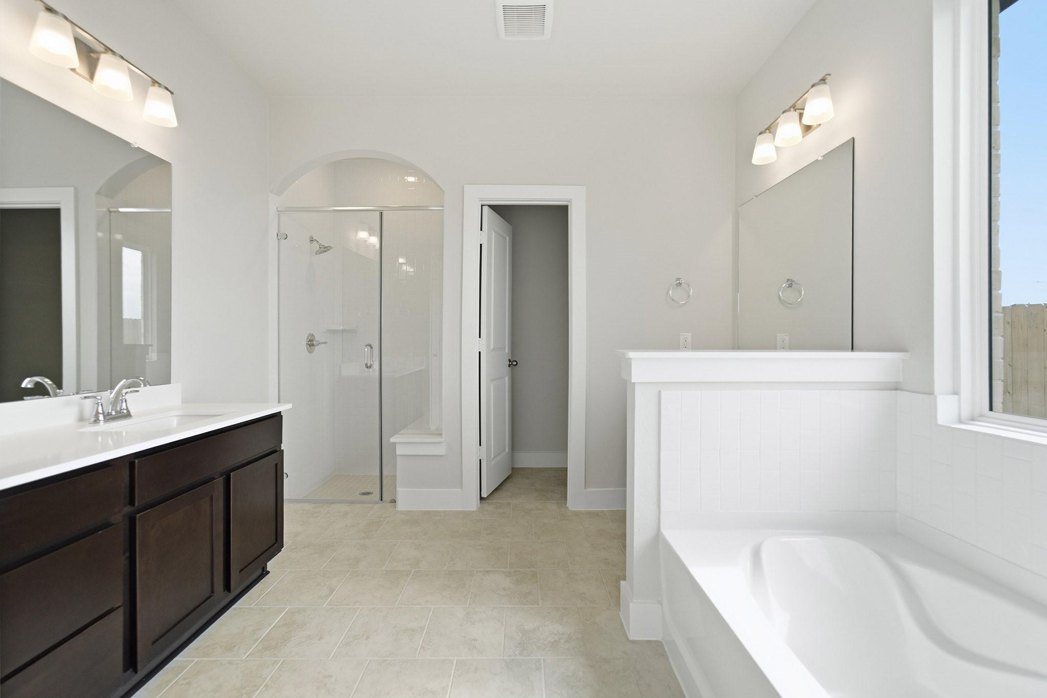 7702 Jade Crest Drive Property Photo 18