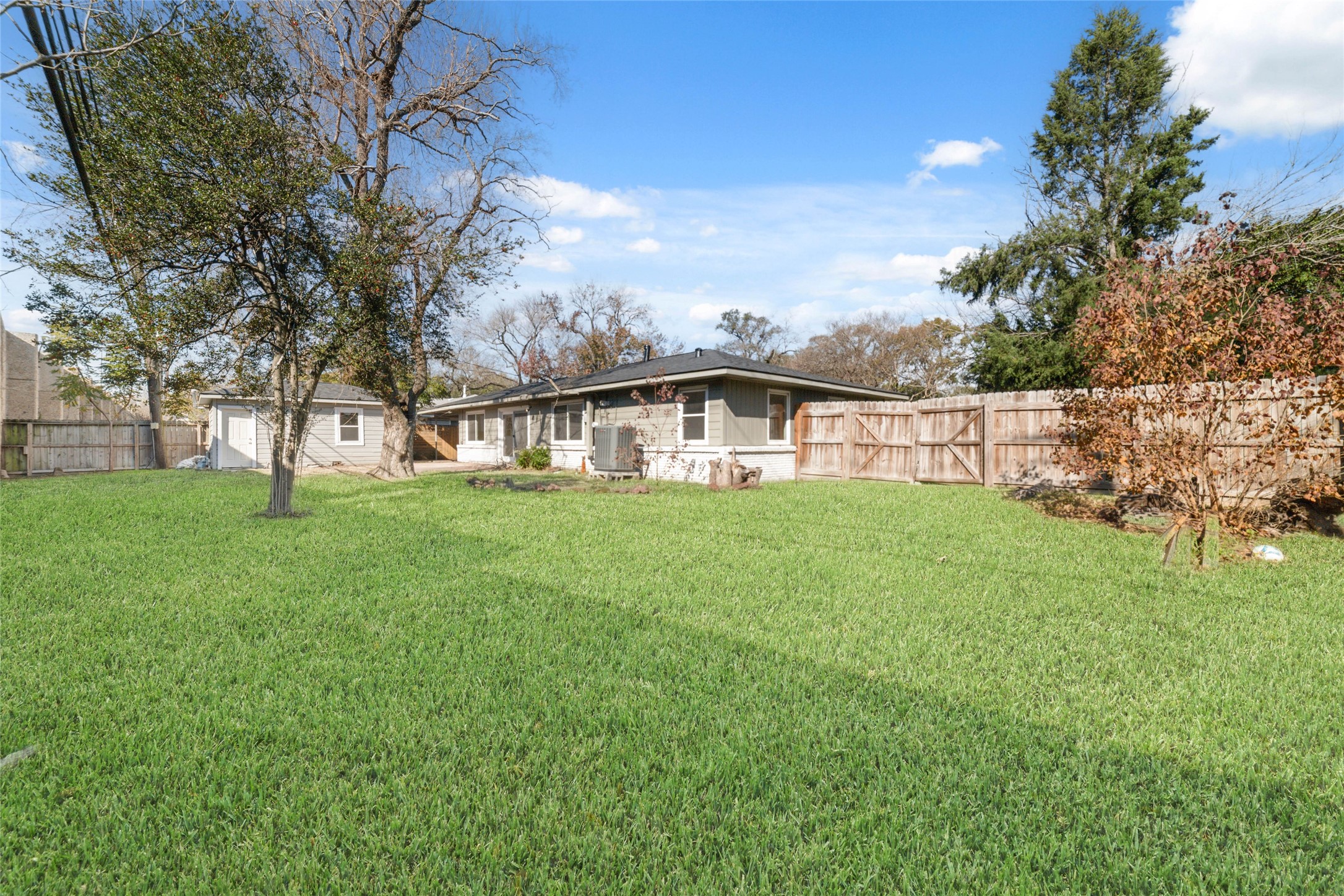 4415 Merwin Street Property Photo 18