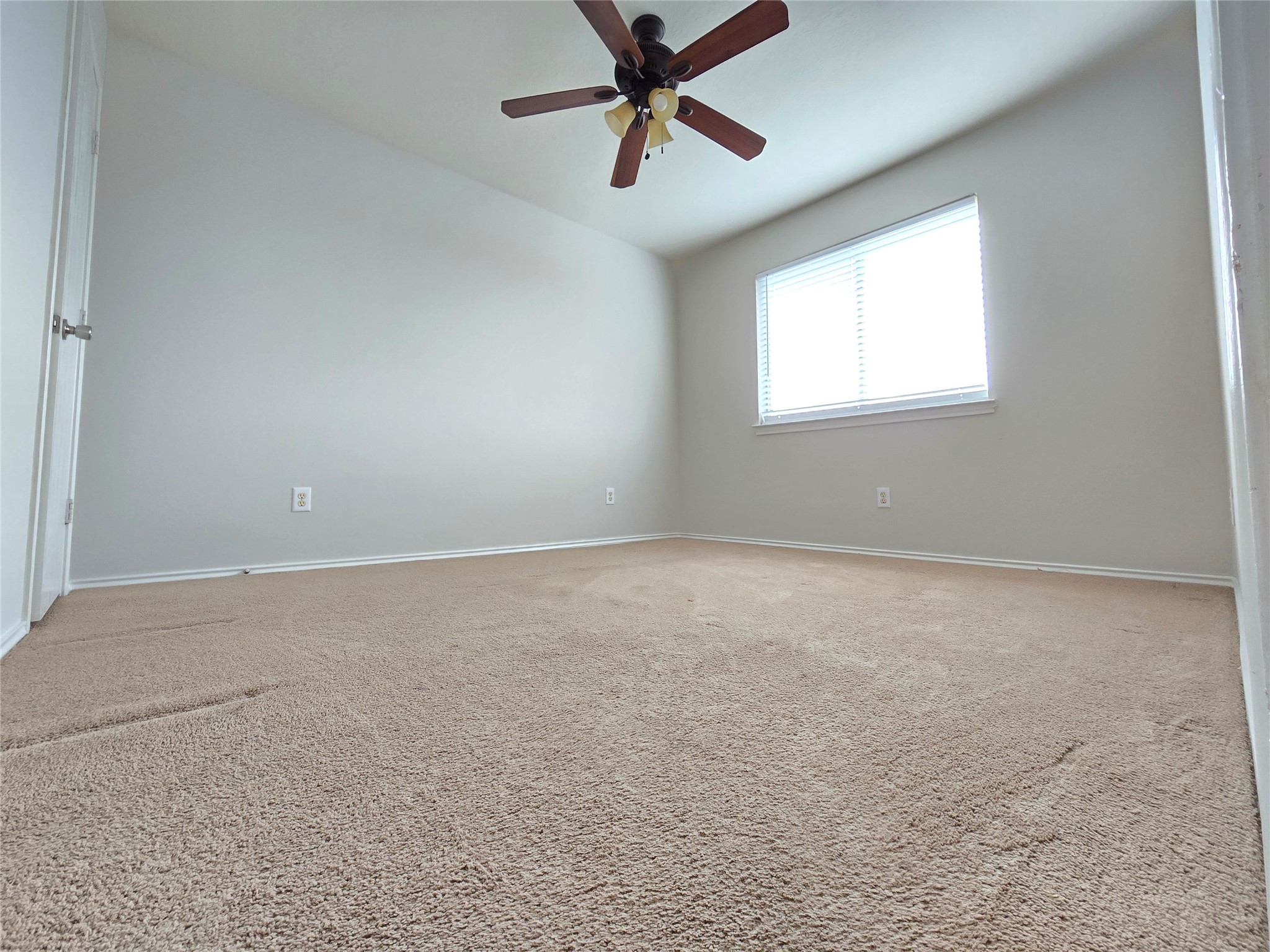 19923 Oland Way Property Photo 10