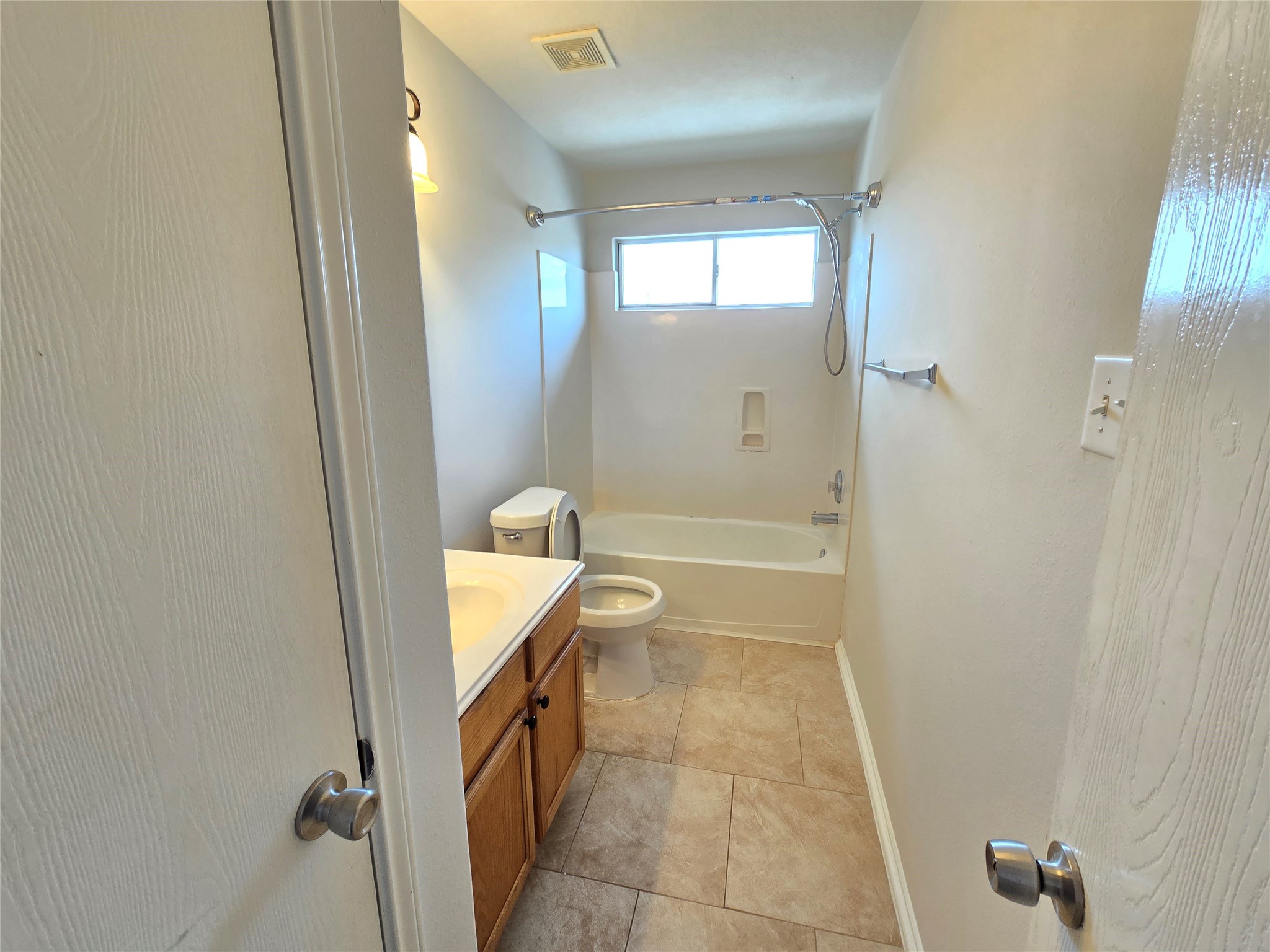 19923 Oland Way Property Photo 13