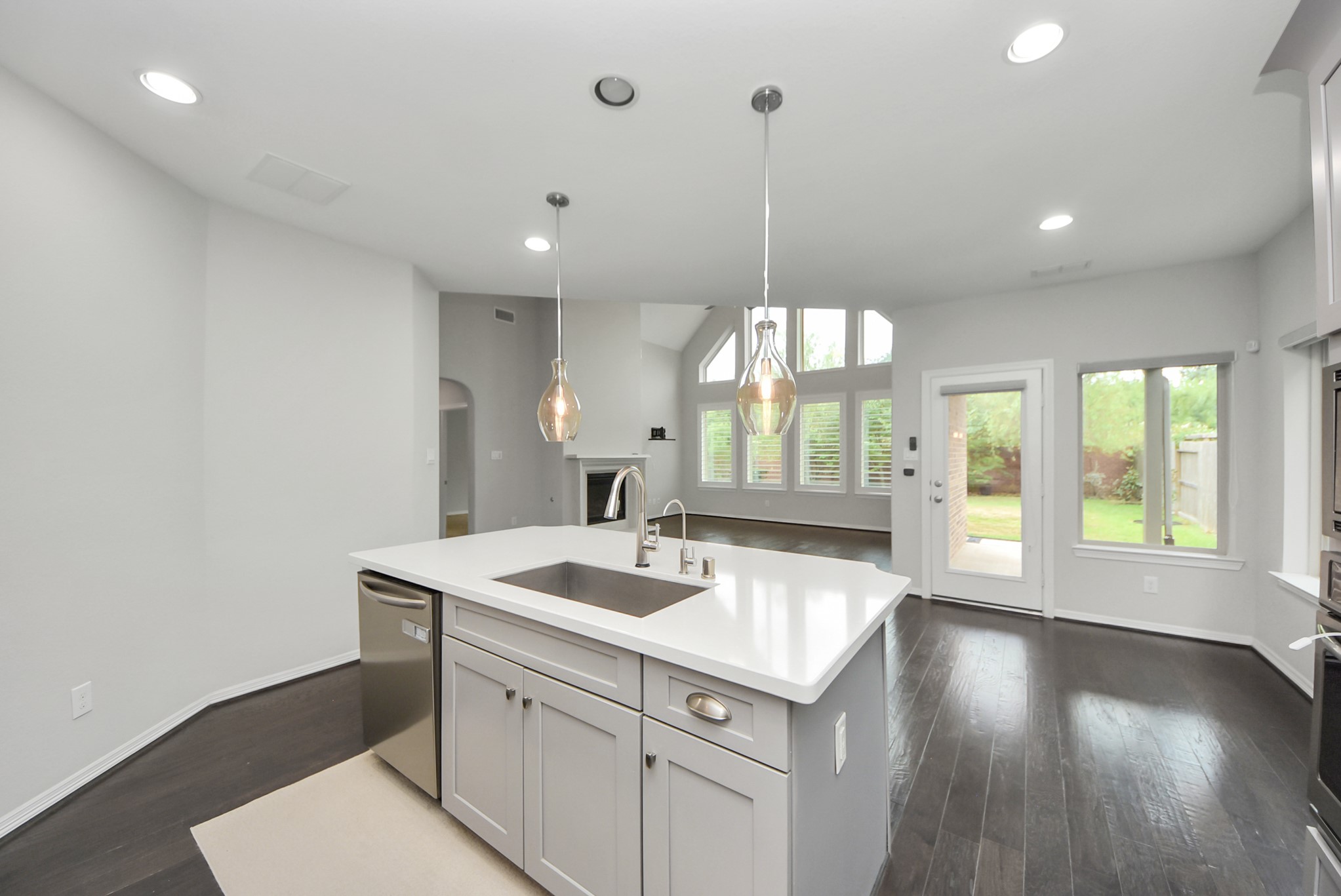10139 Deerpark Drive Property Photo 11