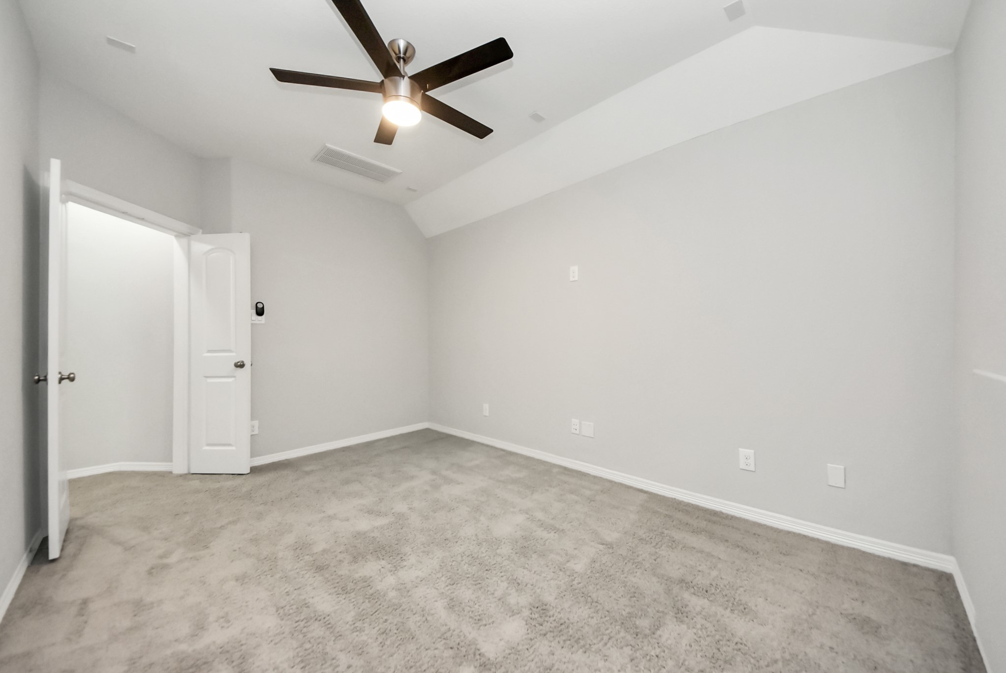 10139 Deerpark Drive Property Photo 32