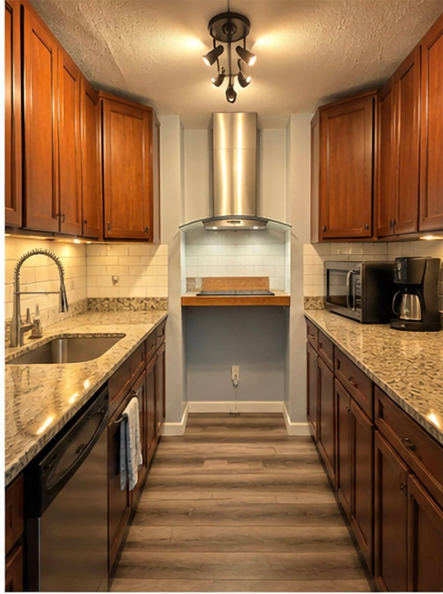 9009 Richmond Avenue 403 Property Photo 1