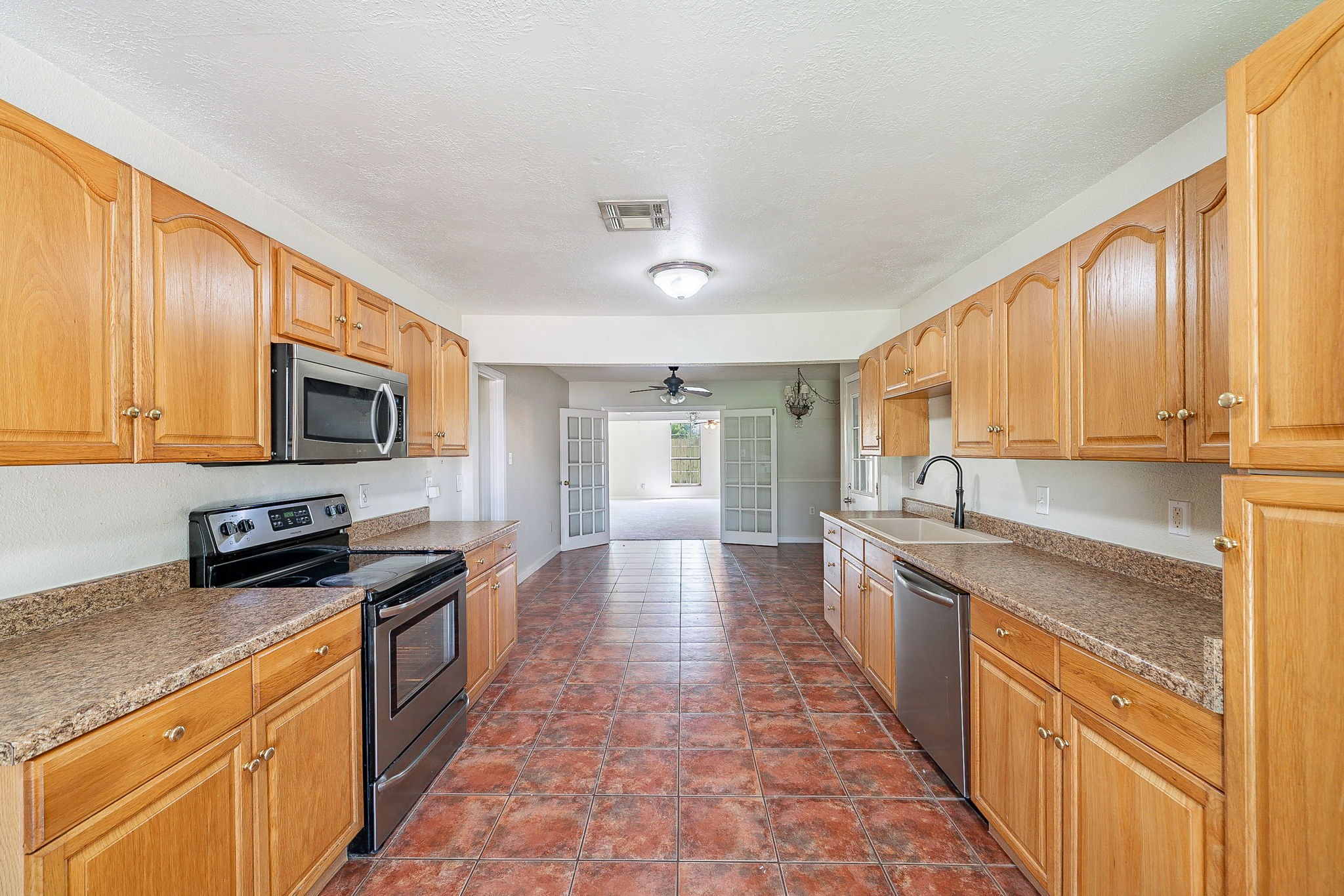 707 Terryhollow Street Property Photo 2