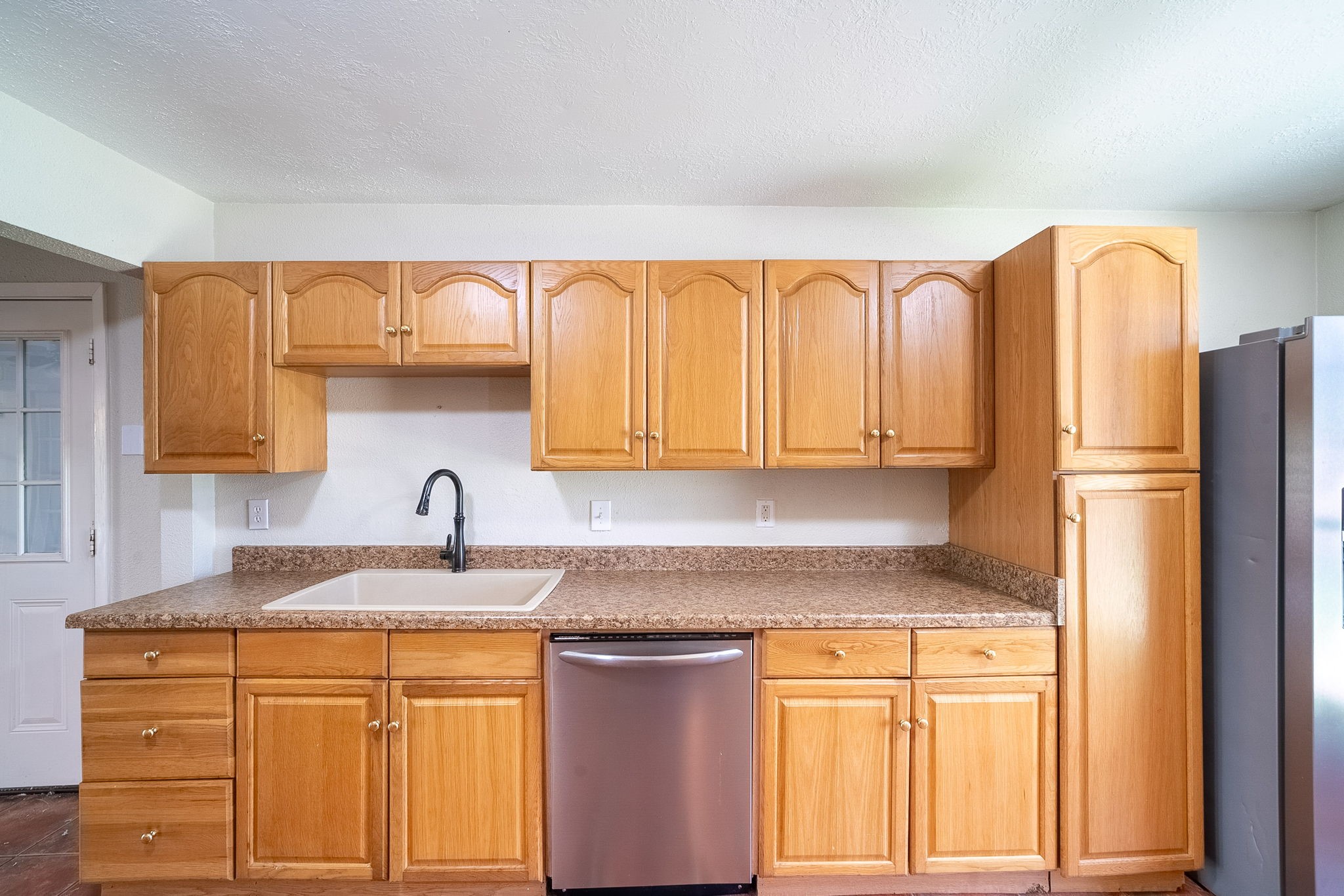 707 Terryhollow Street Property Photo 3