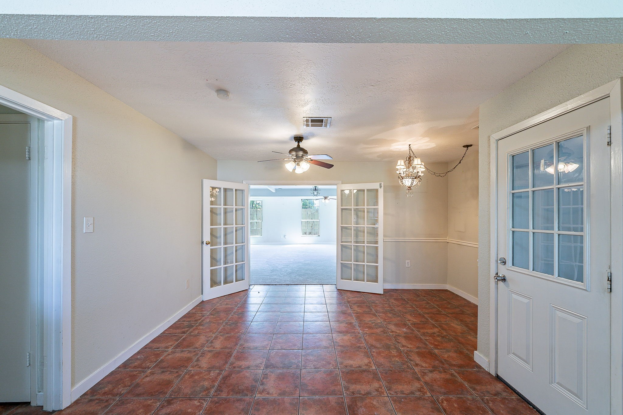 707 Terryhollow Street Property Photo 5