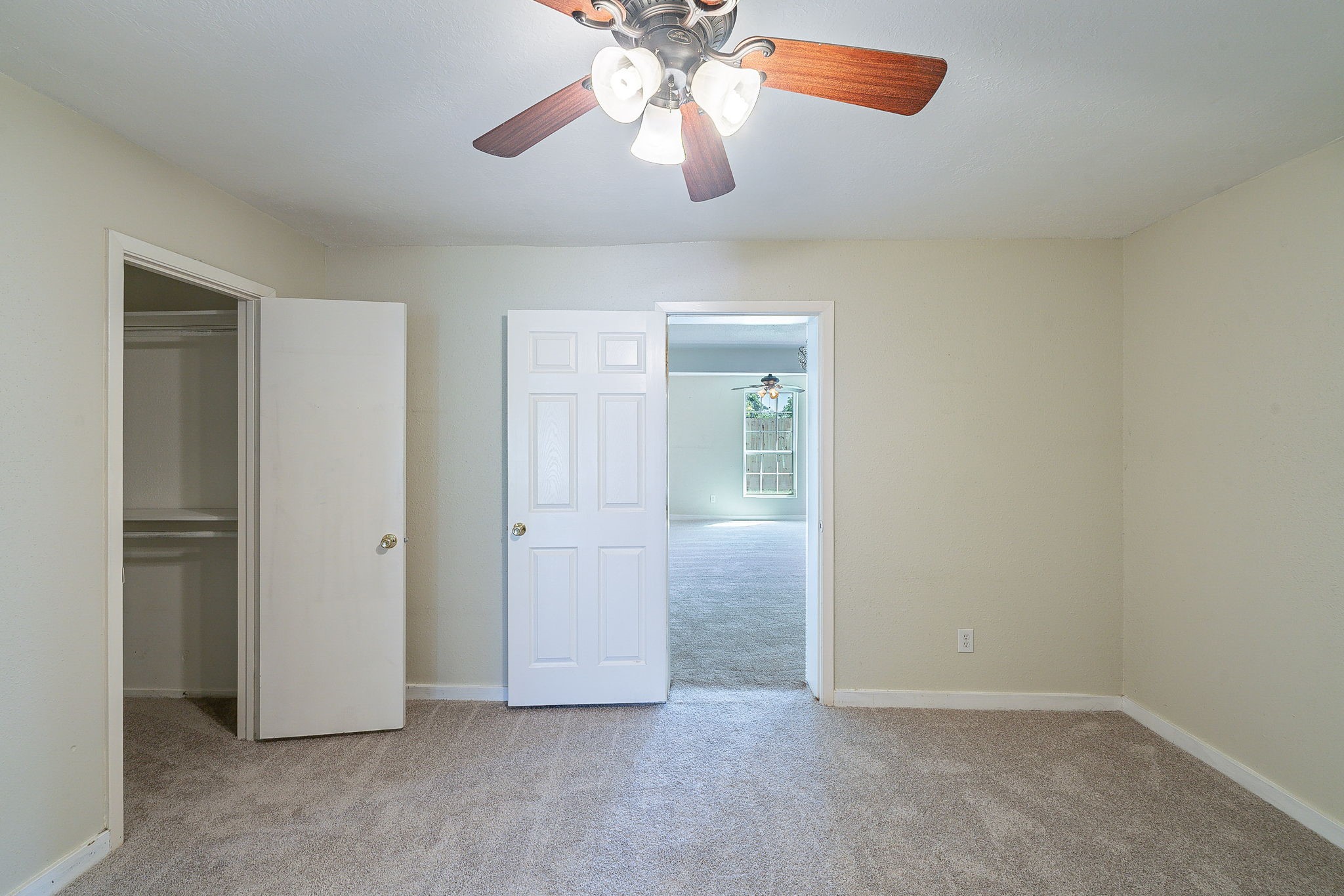 707 Terryhollow Street Property Photo 11