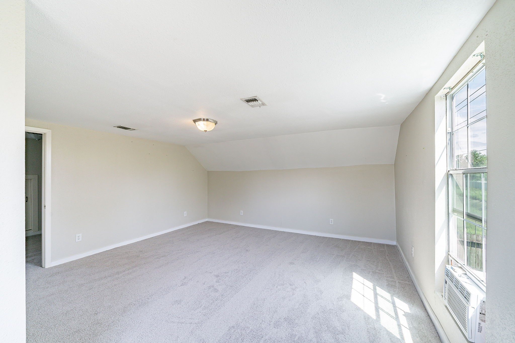 707 Terryhollow Street Property Photo 19