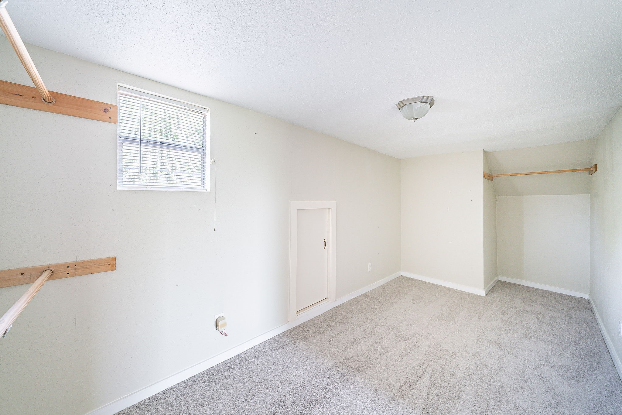 707 Terryhollow Street Property Photo 21