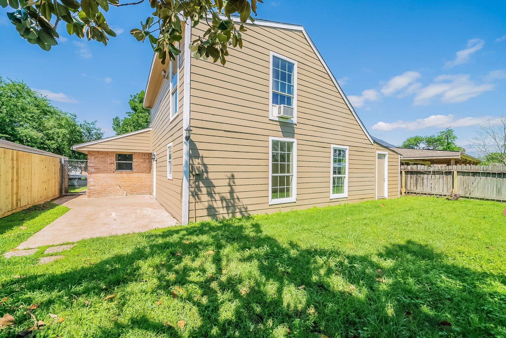 707 Terryhollow Street Property Photo 24