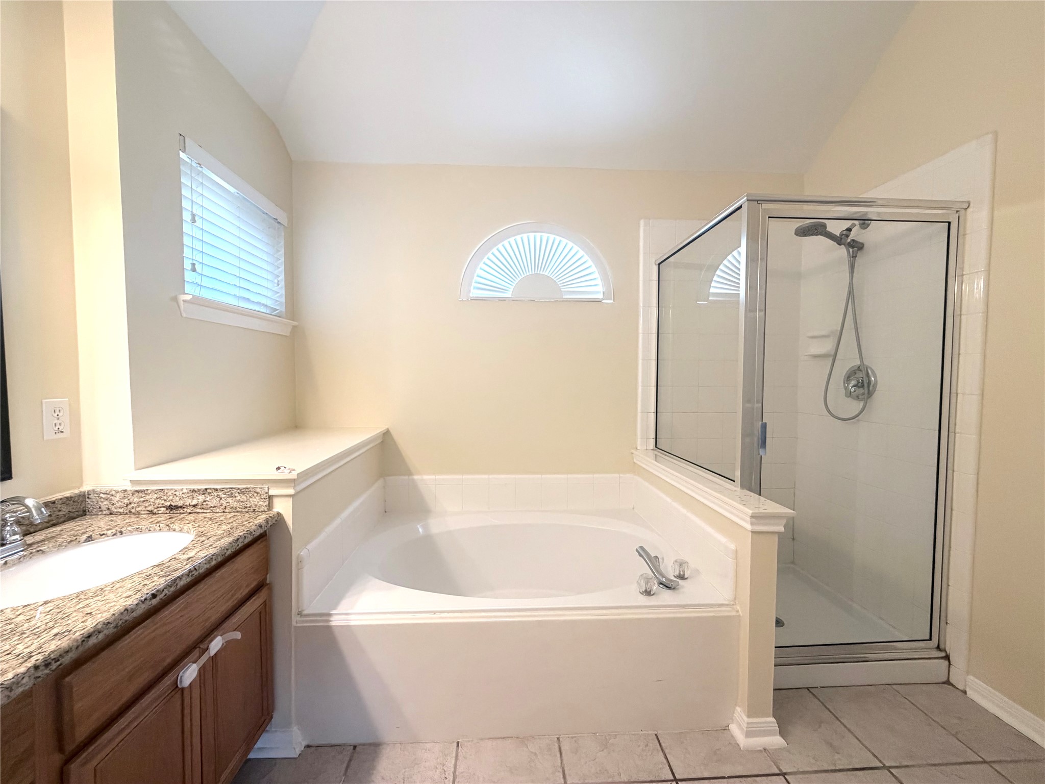 12211 Meadow Crest Court Property Photo 19
