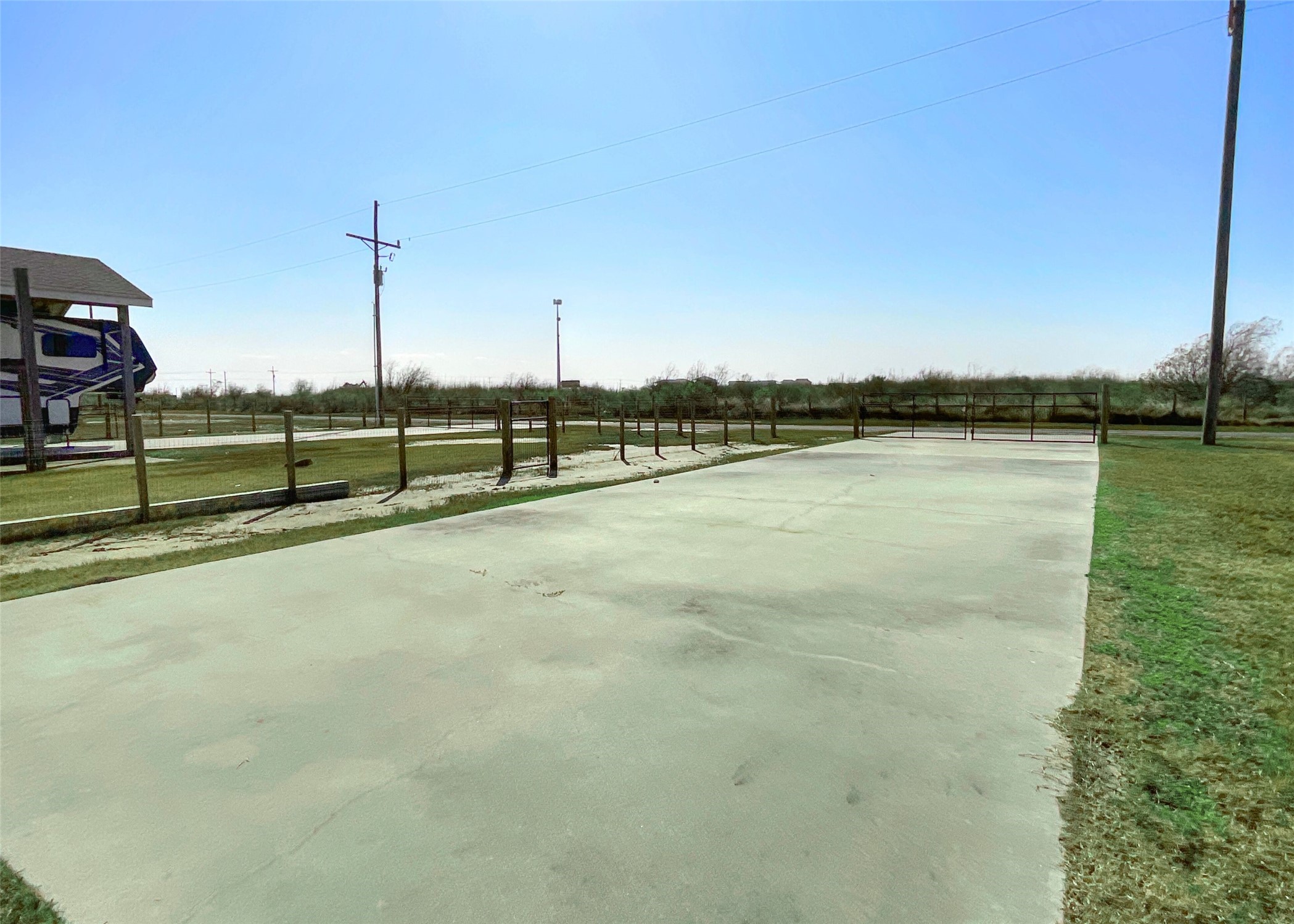 1062 & 1066 Pennington Street Property Photo 23