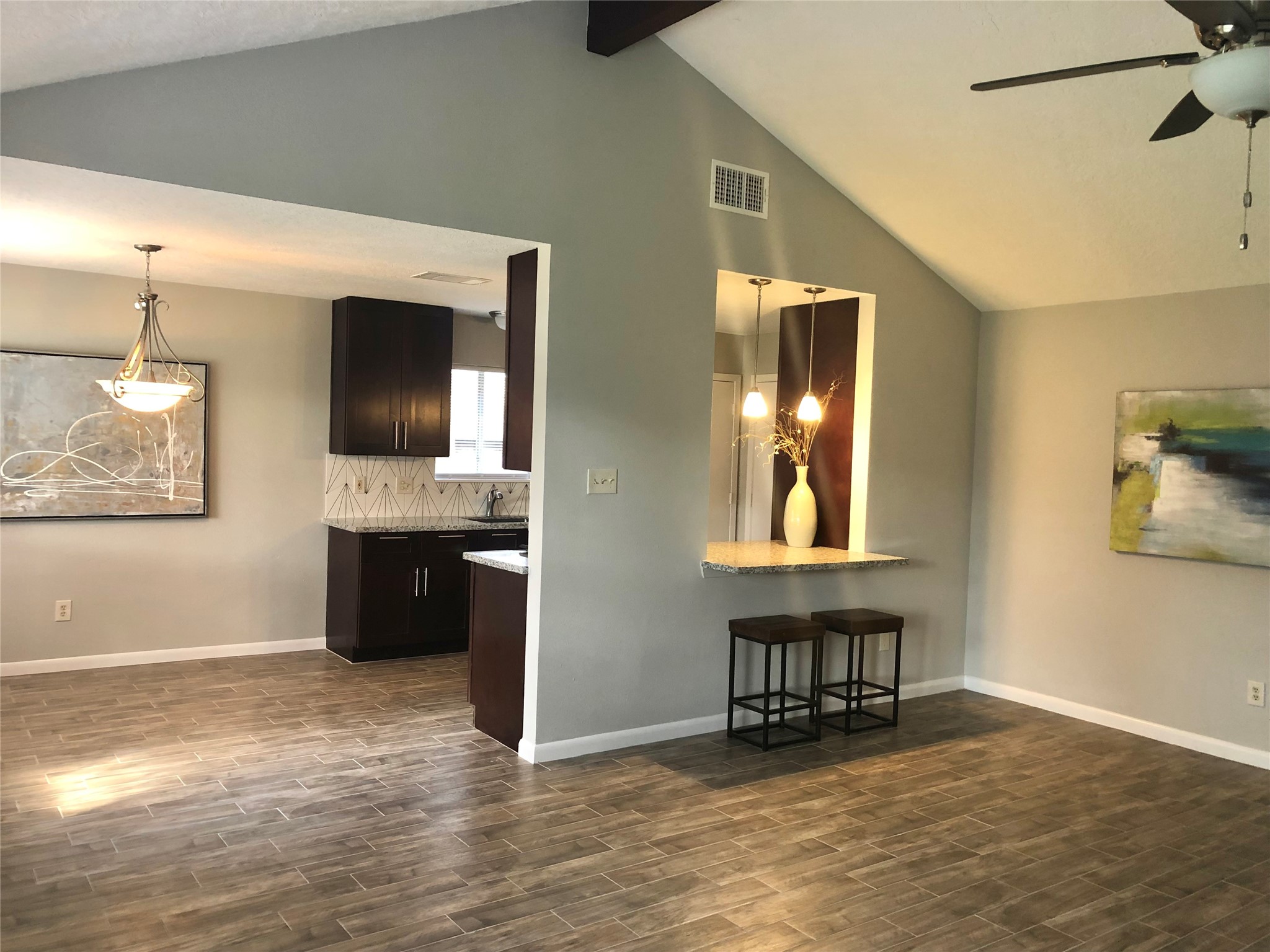1003 Shadow Mountain Drive Property Photo 9