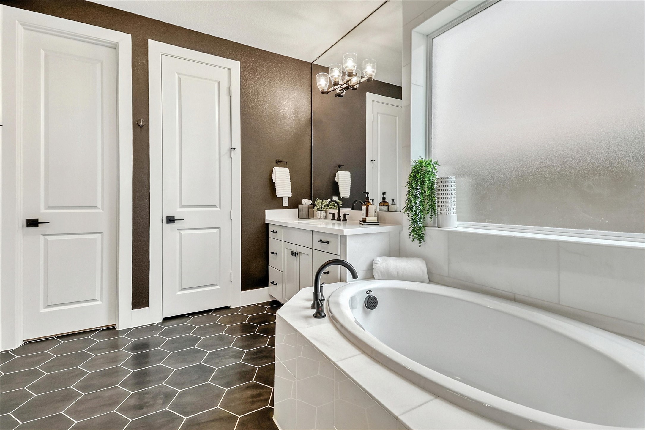 29703 Bur Creek Lane Property Photo 18