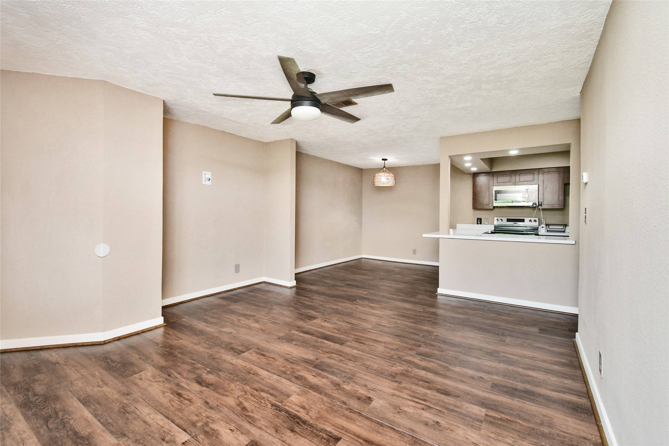 2501 Gulf Freeway 14a Property Photo 3