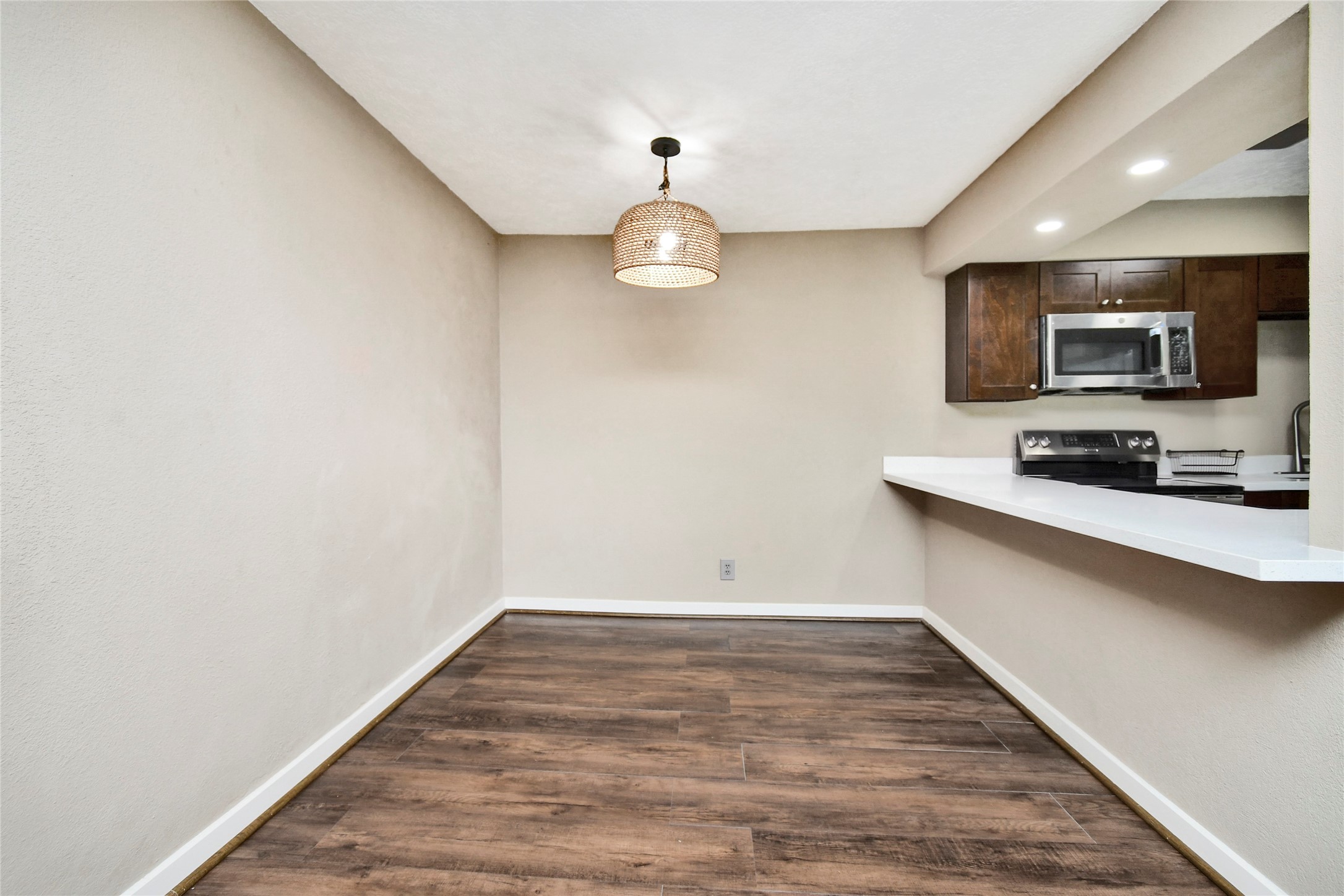 2501 Gulf Freeway 14a Property Photo 7