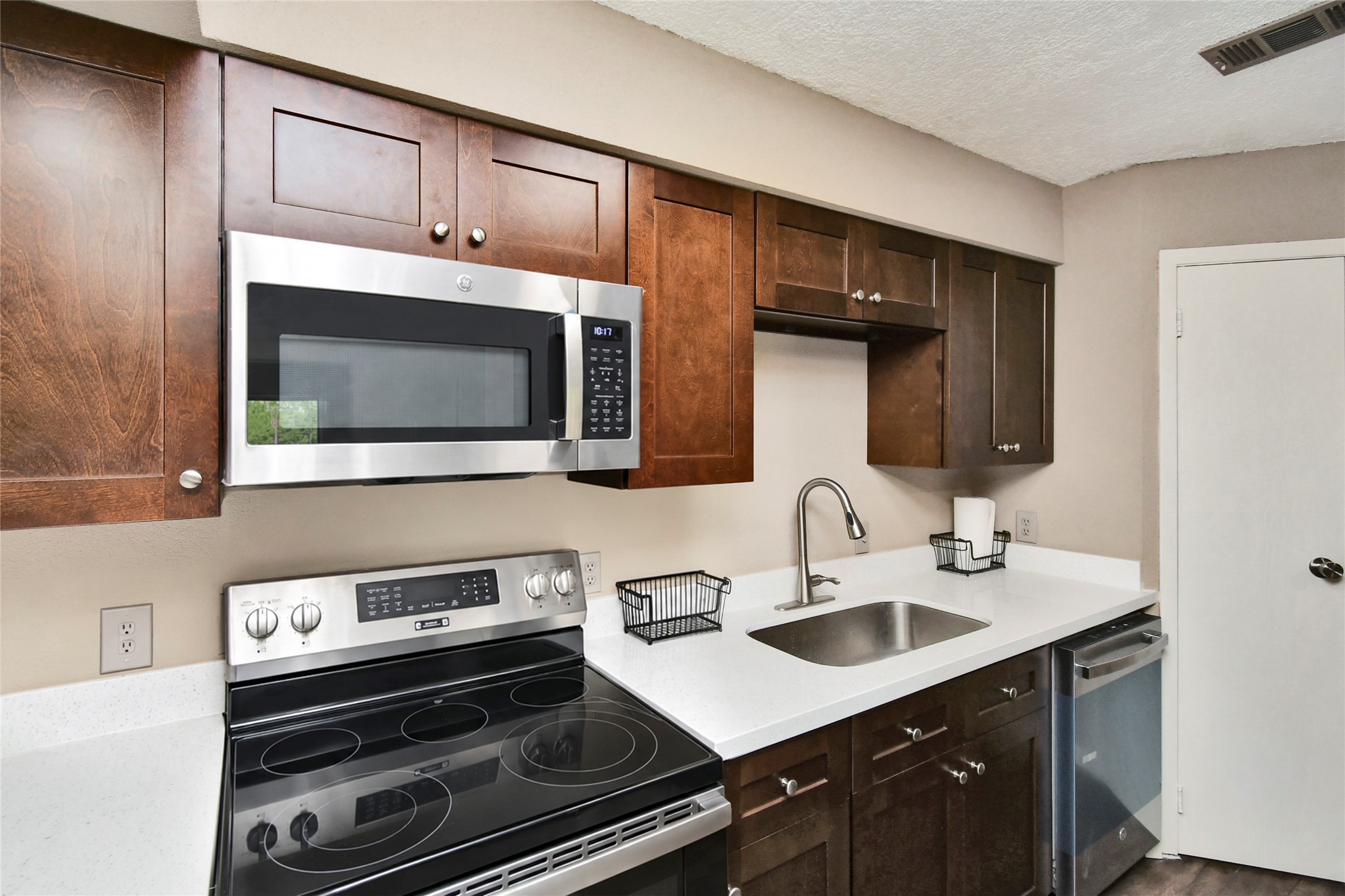 2501 Gulf Freeway 14a Property Photo 11
