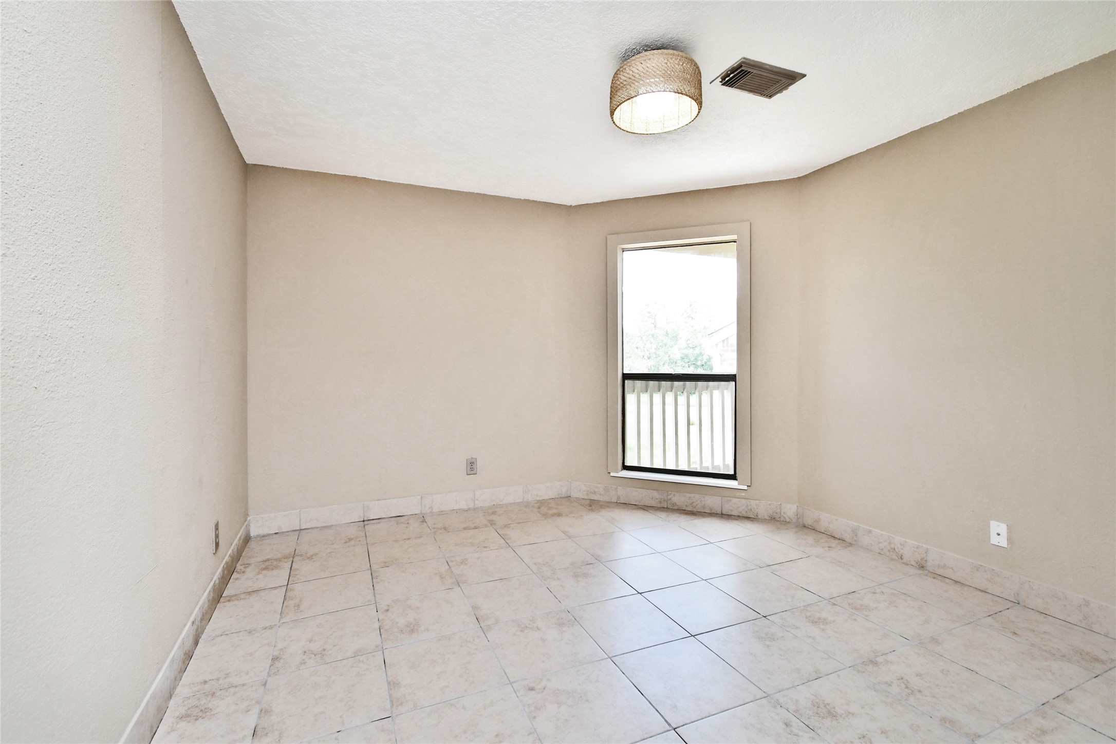 2501 Gulf Freeway 14a Property Photo 13
