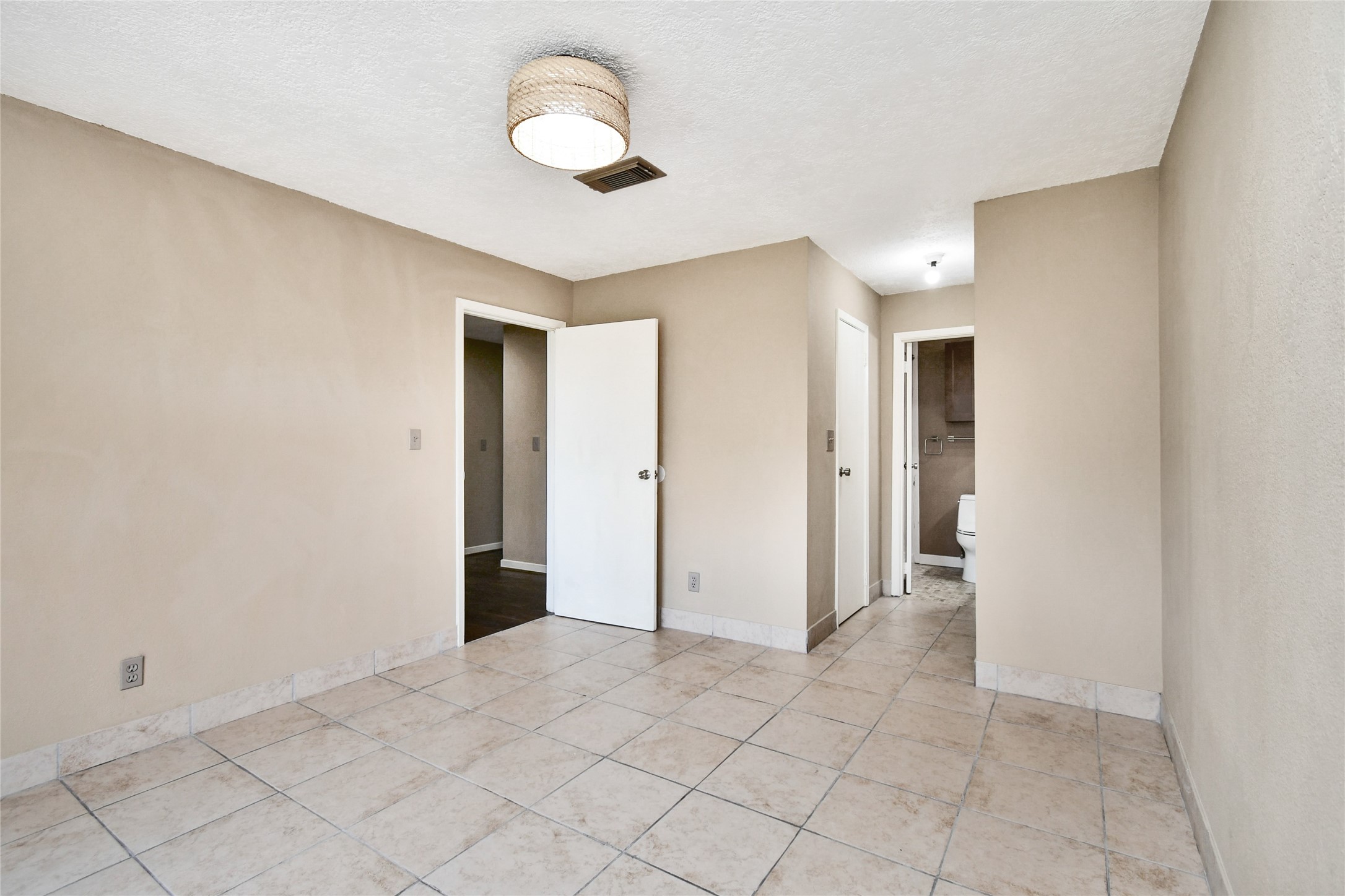 2501 Gulf Freeway 14a Property Photo 22