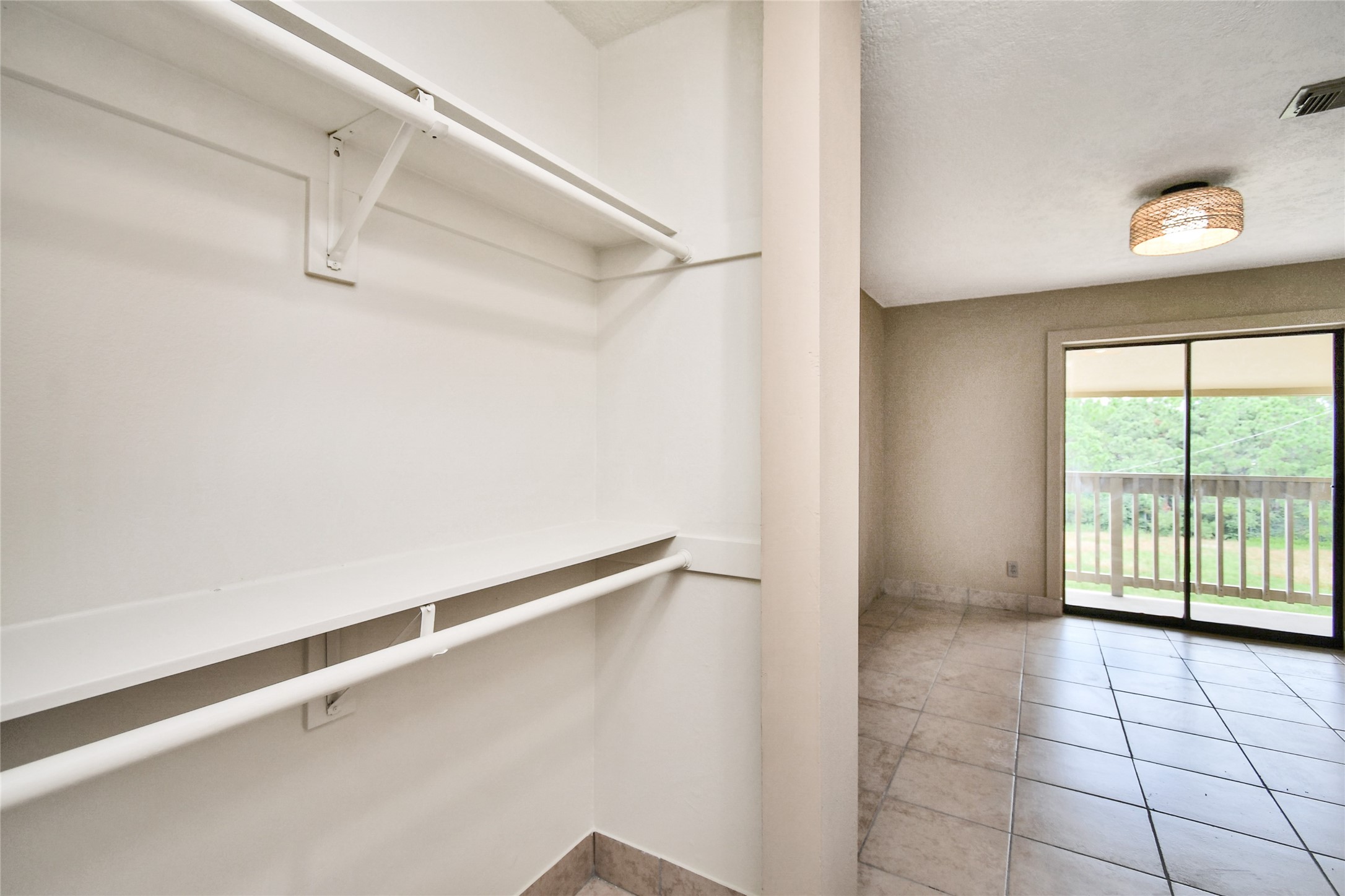 2501 Gulf Freeway 14a Property Photo 24