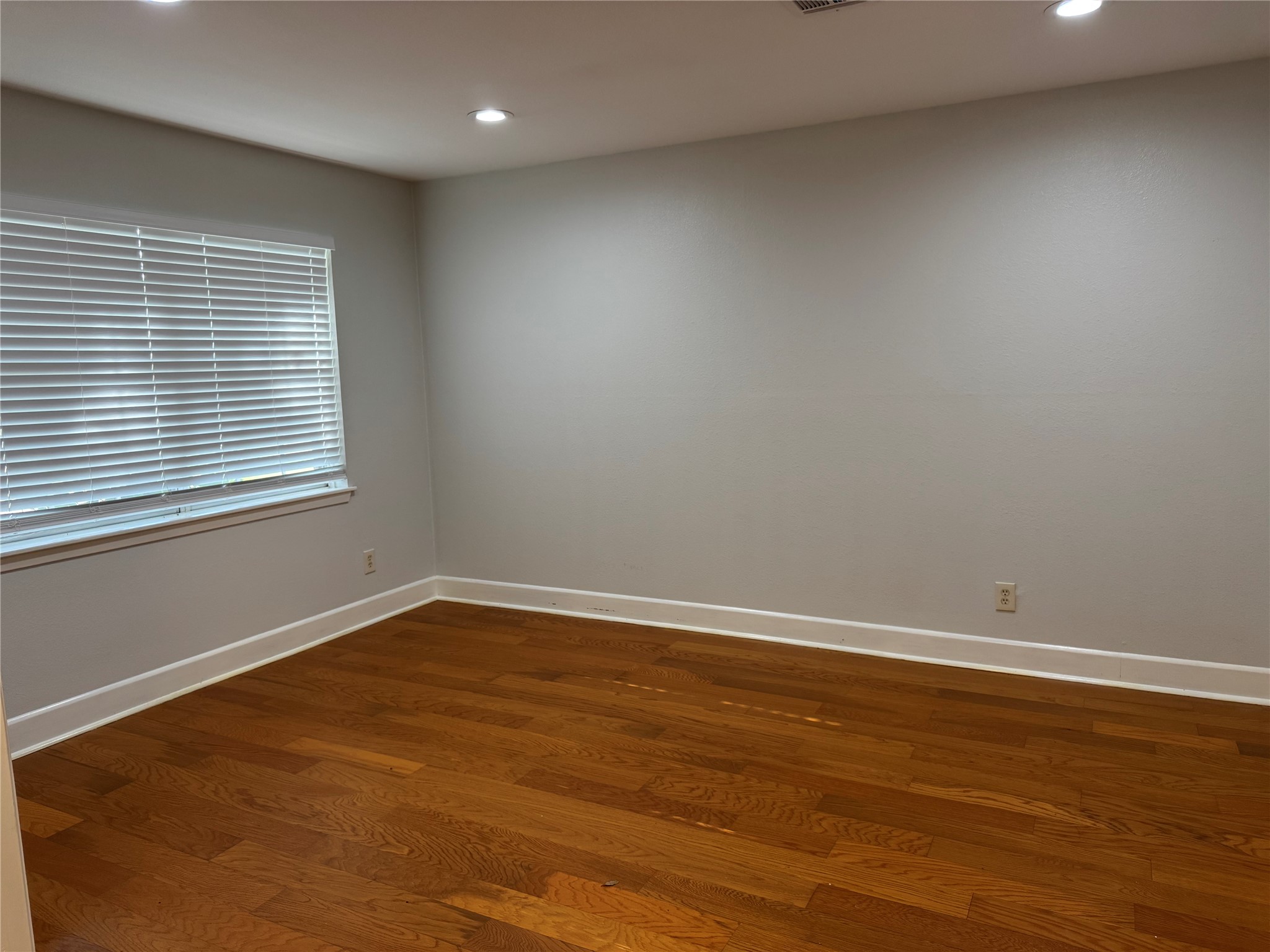12119 Dunlap Street Property Photo 2