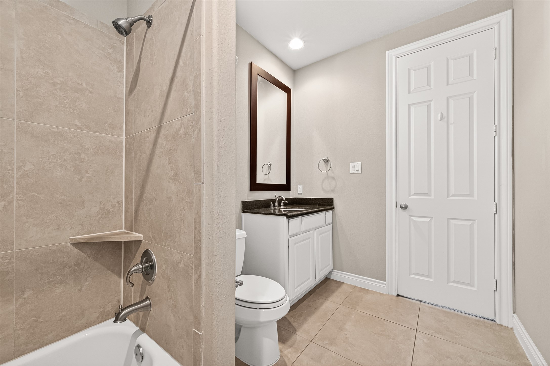 8810 Lakeshore Bend Drive Property Photo 11