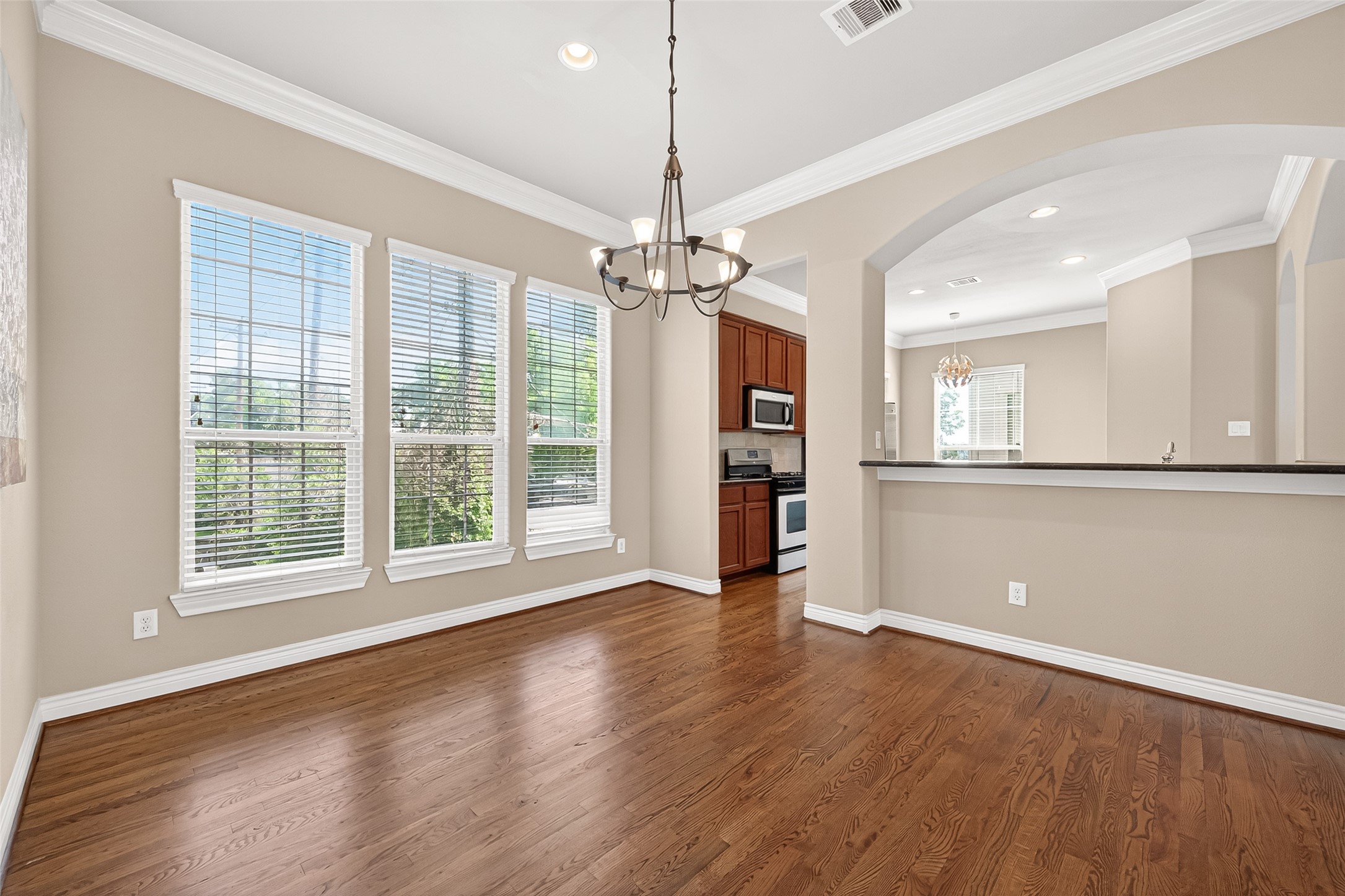 8810 Lakeshore Bend Drive Property Photo 18