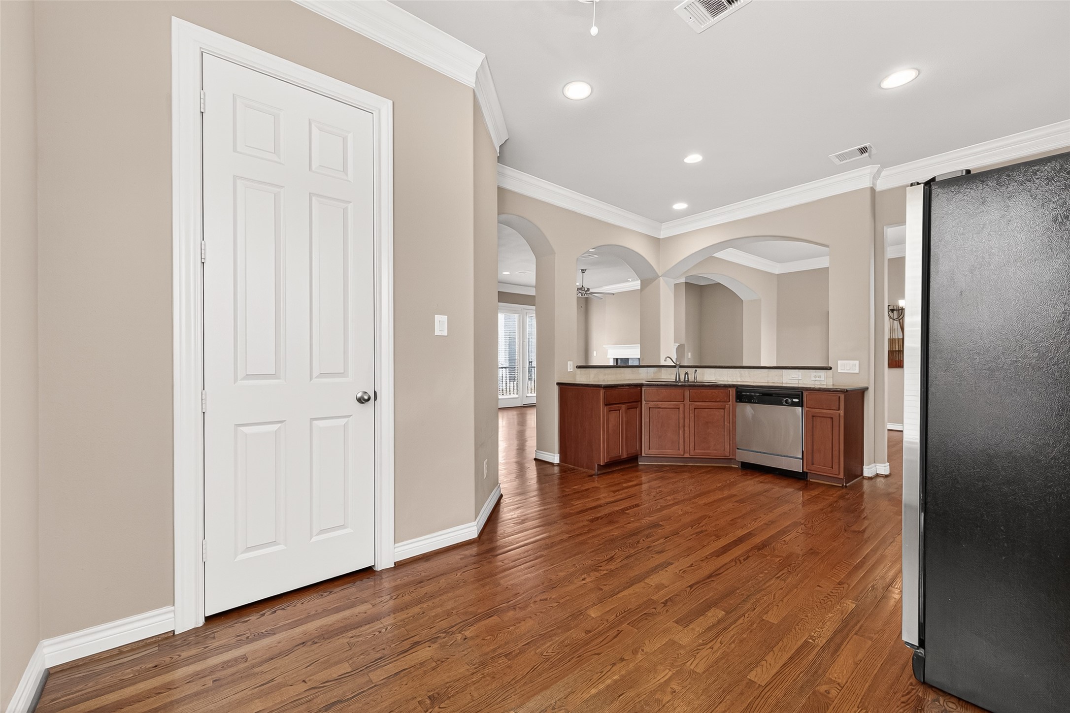 8810 Lakeshore Bend Drive Property Photo 25