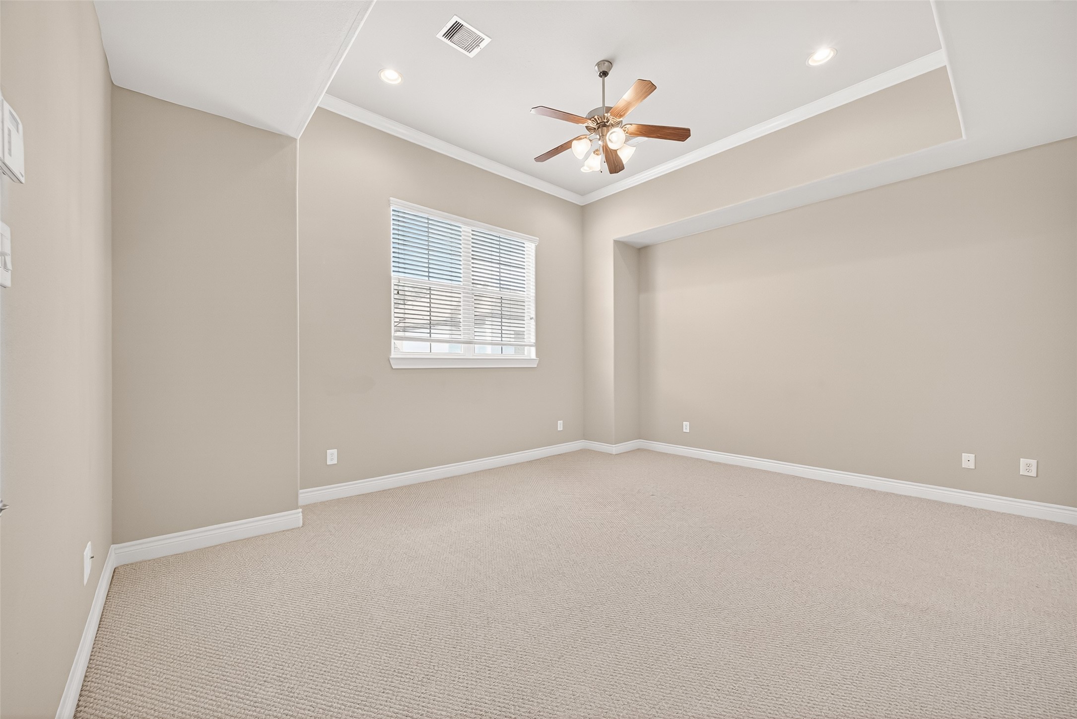 8810 Lakeshore Bend Drive Property Photo 29