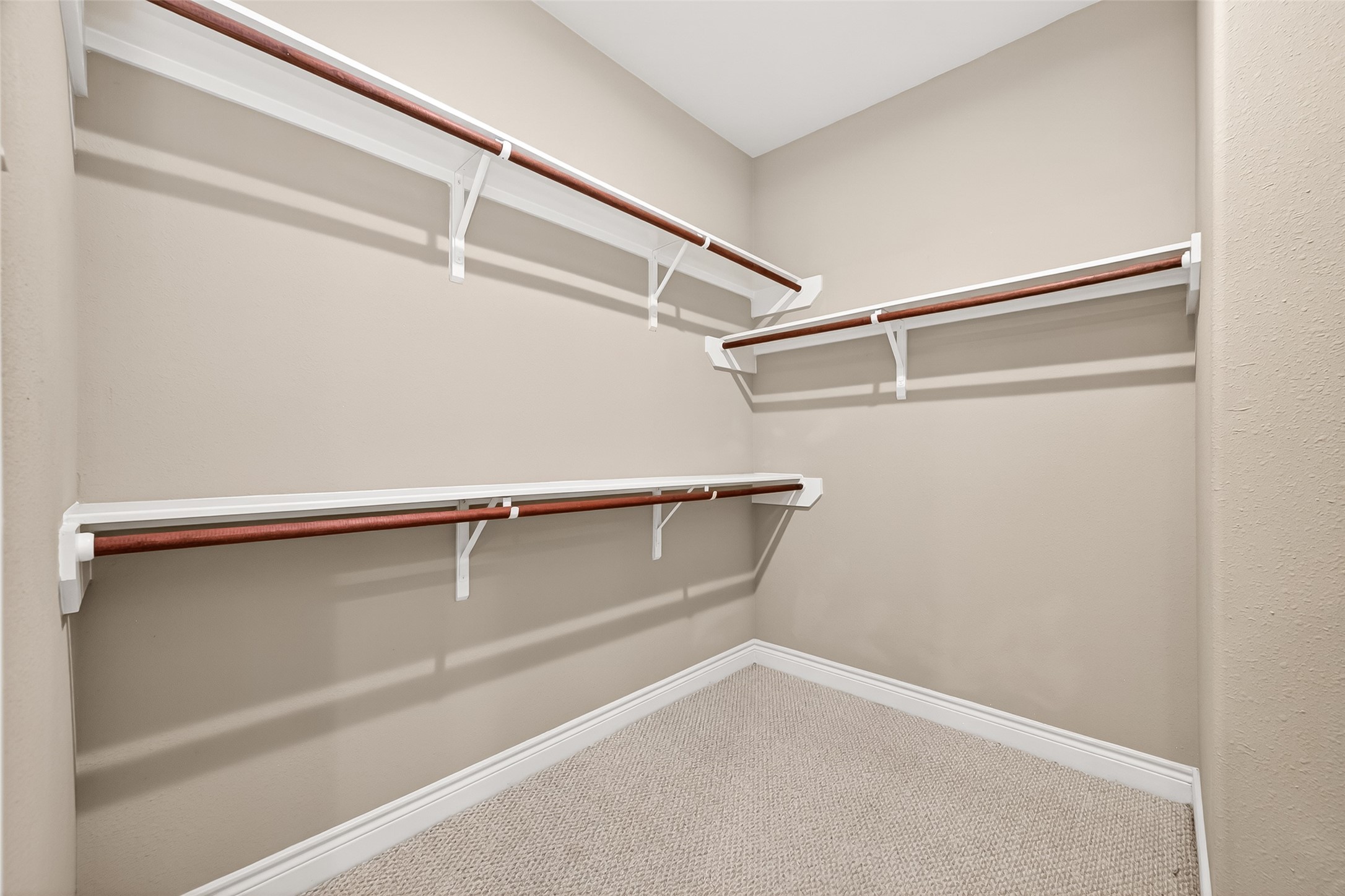8810 Lakeshore Bend Drive Property Photo 35