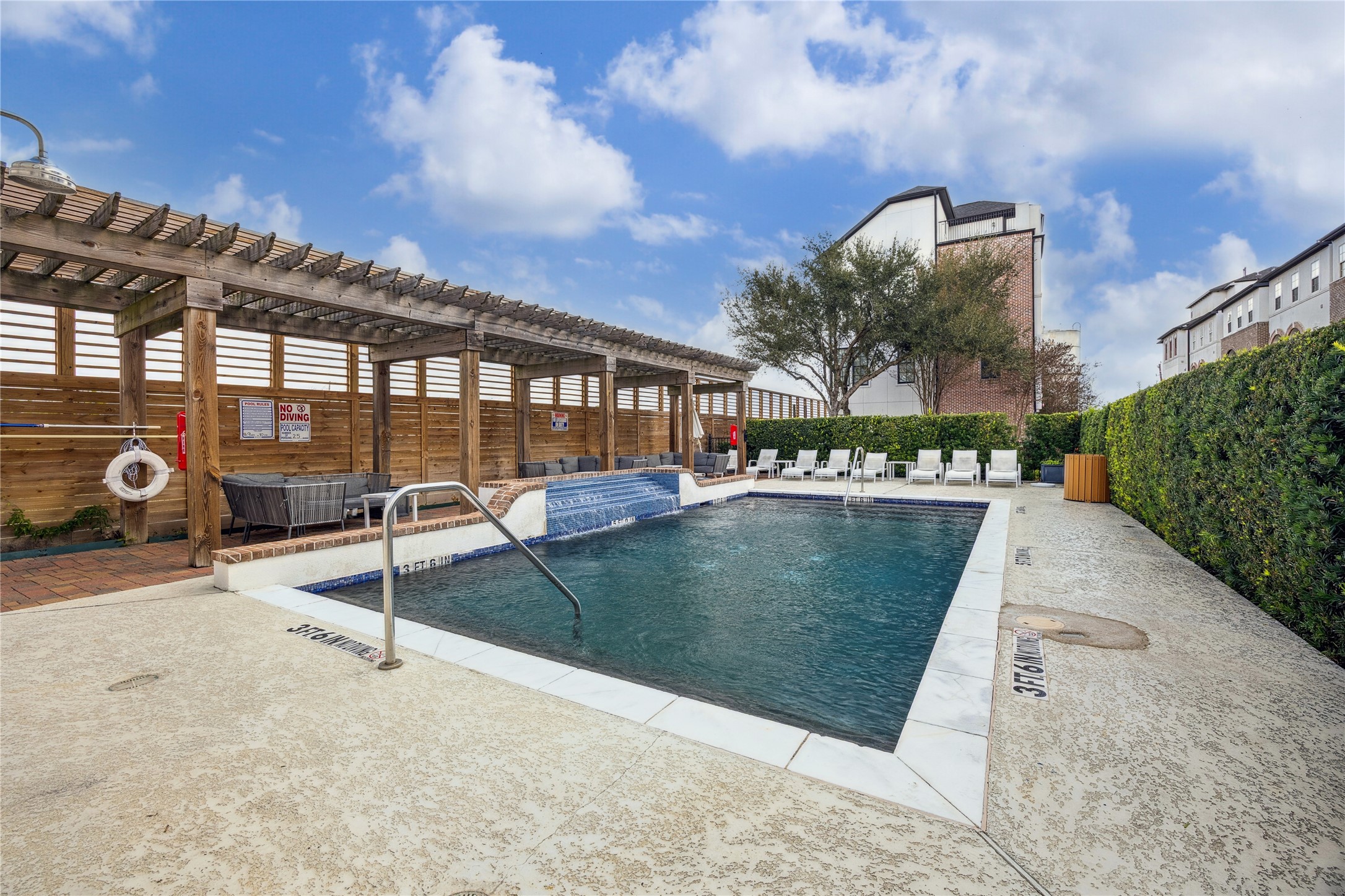 2725 Cohn Garden Property Photo 2