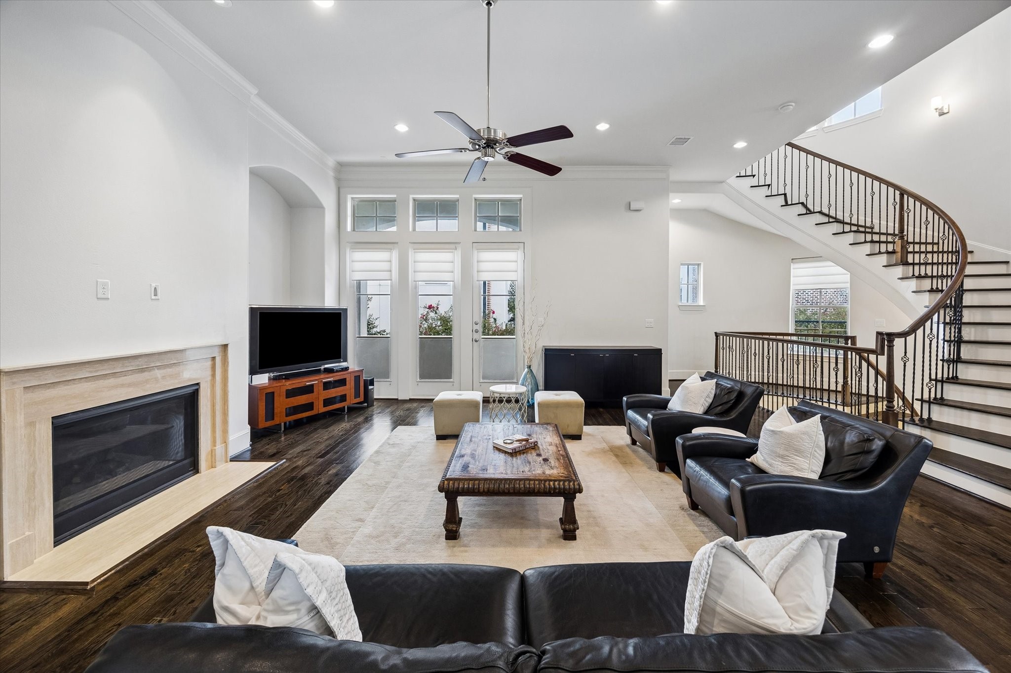 2725 Cohn Garden Property Photo 3