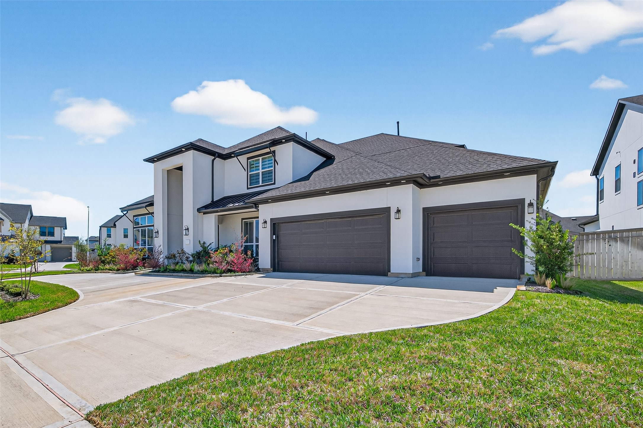 1303 Royal Knoll Lane Property Photo 3