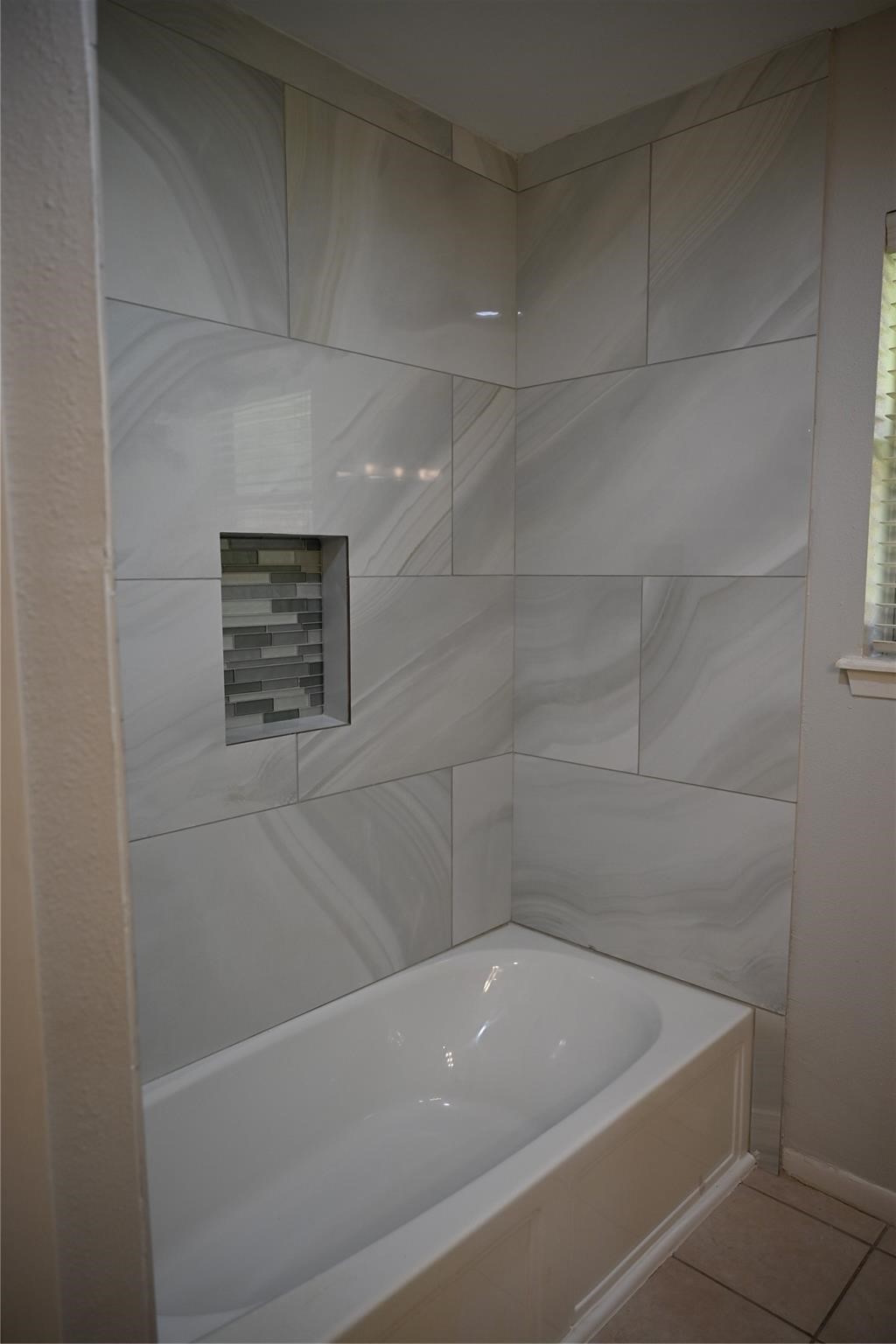 212 Summit Drive Property Photo 14