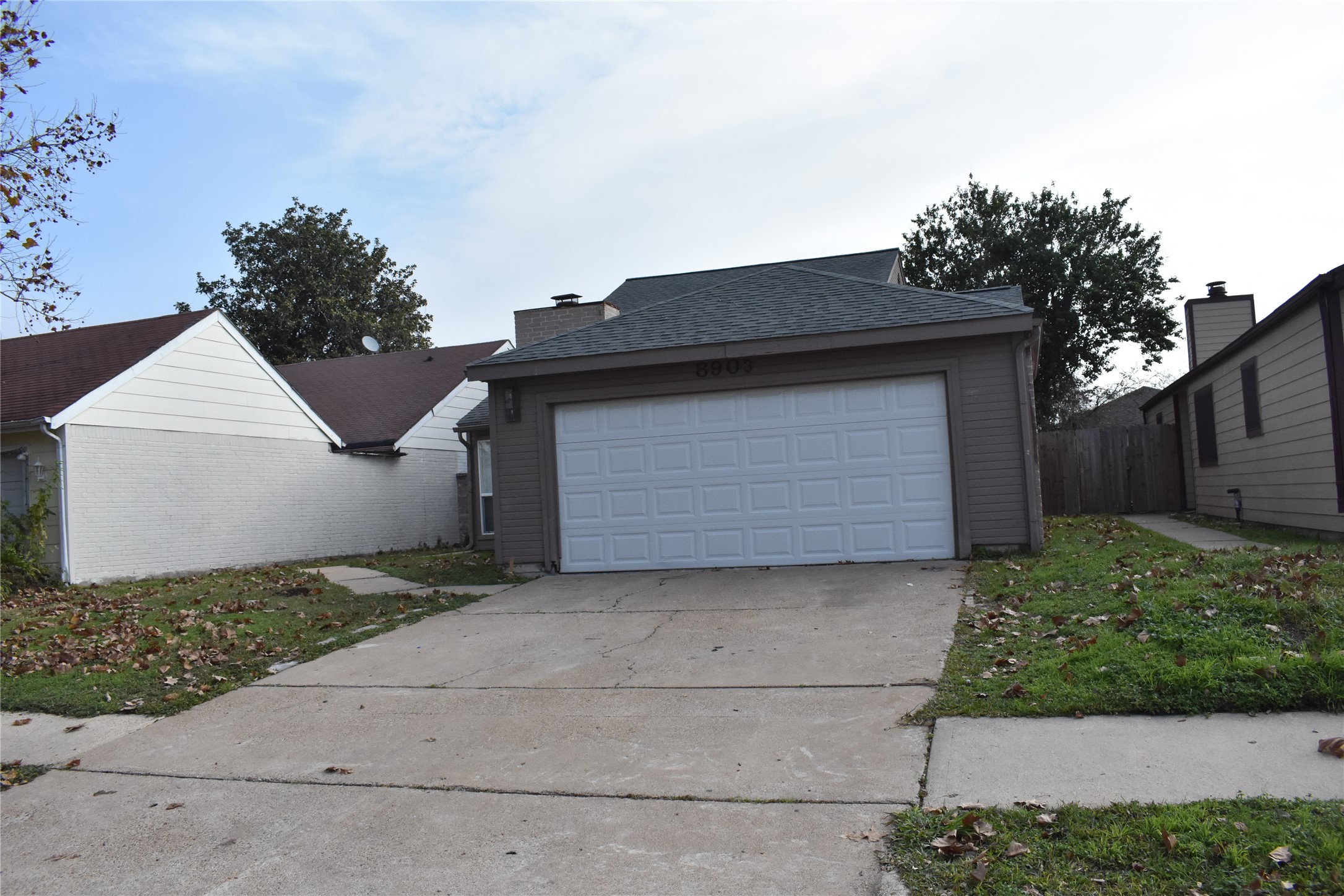 8903 Kalewood Drive Property Photo 3