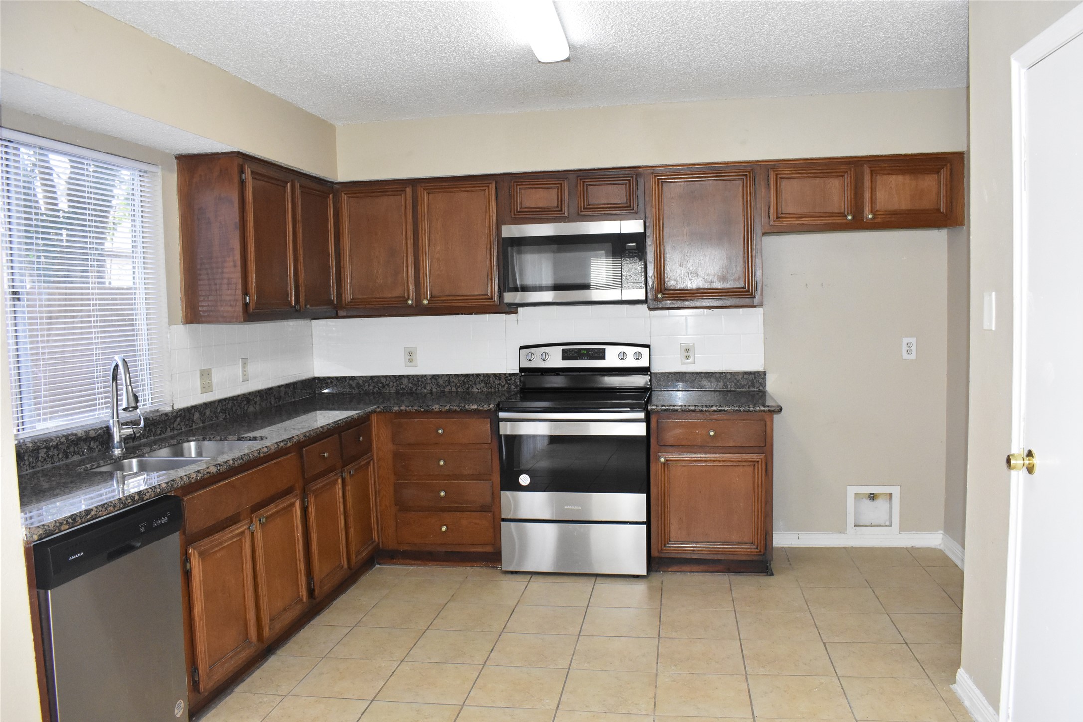 8903 Kalewood Drive Property Photo 14