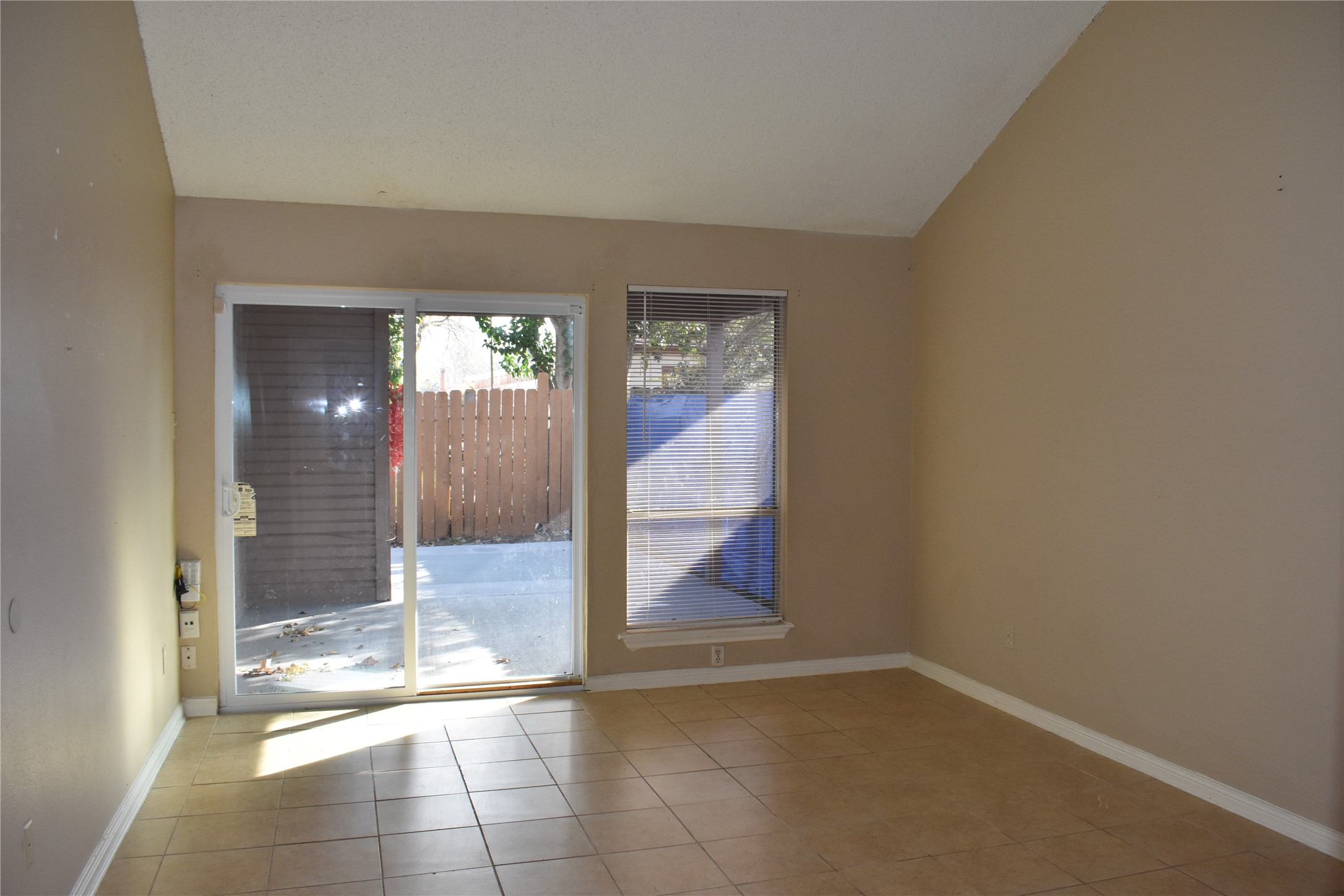 8903 Kalewood Drive Property Photo 16