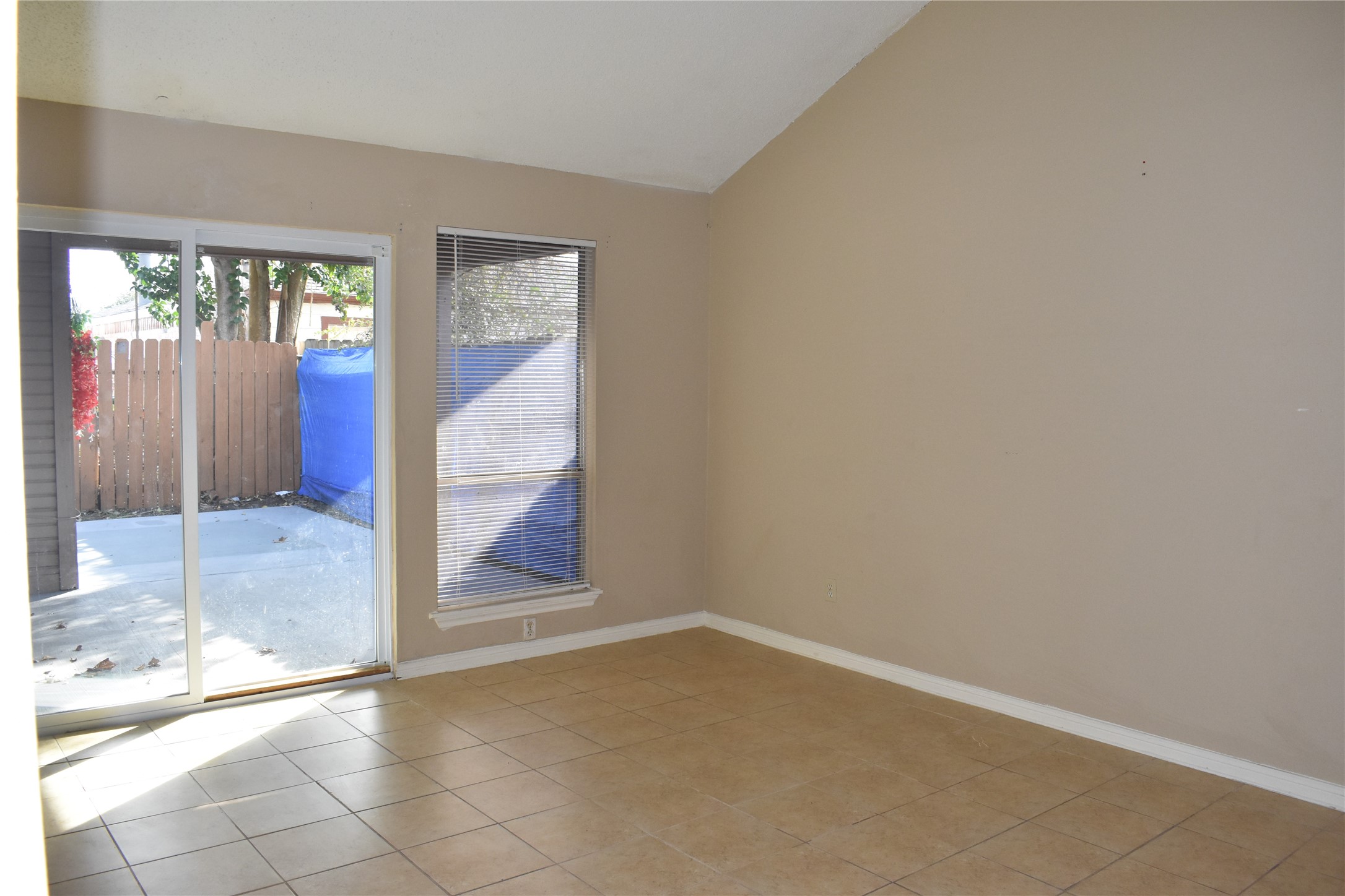 8903 Kalewood Drive Property Photo 17