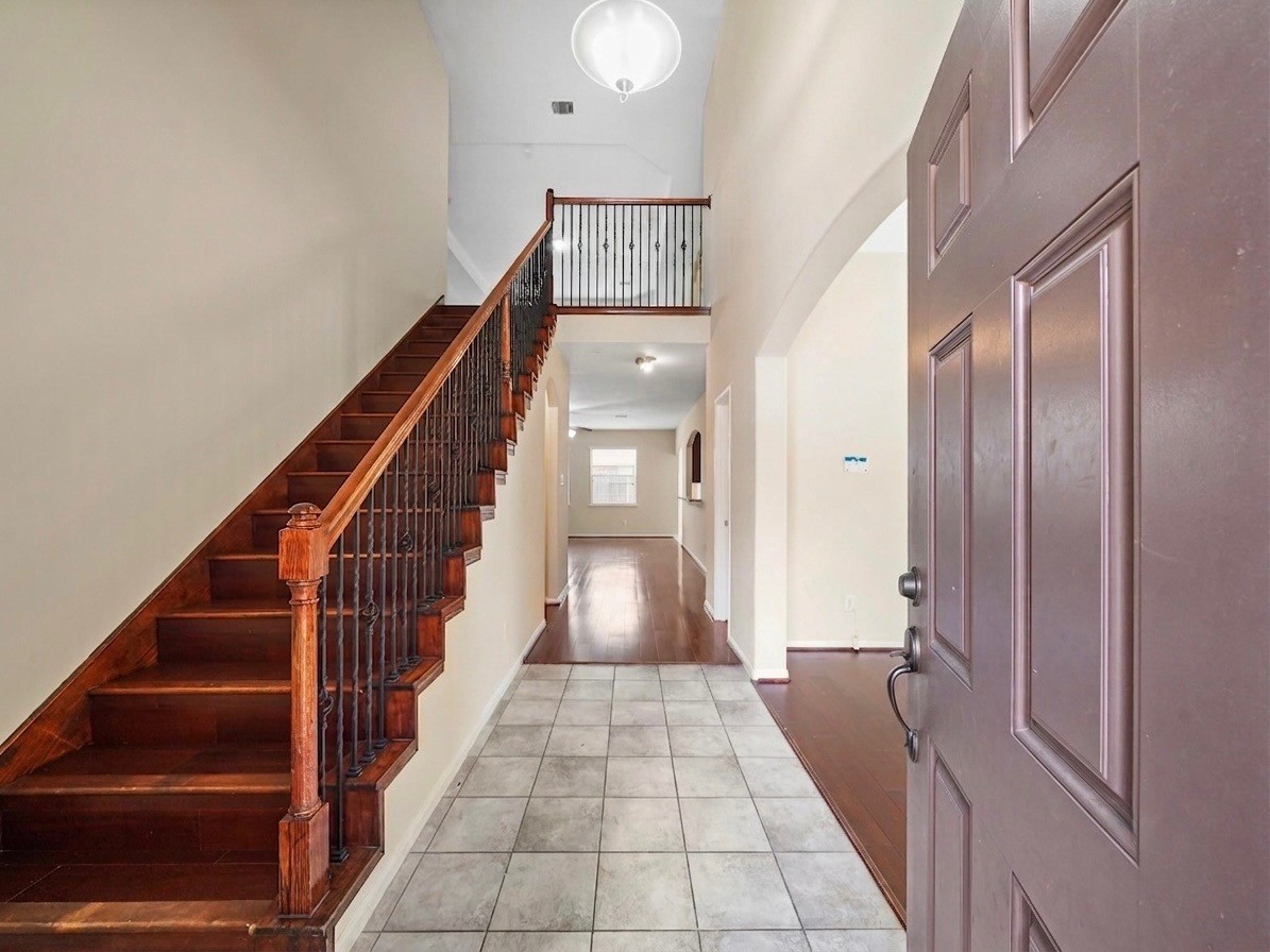21614 Mid Peak Way Property Photo 2