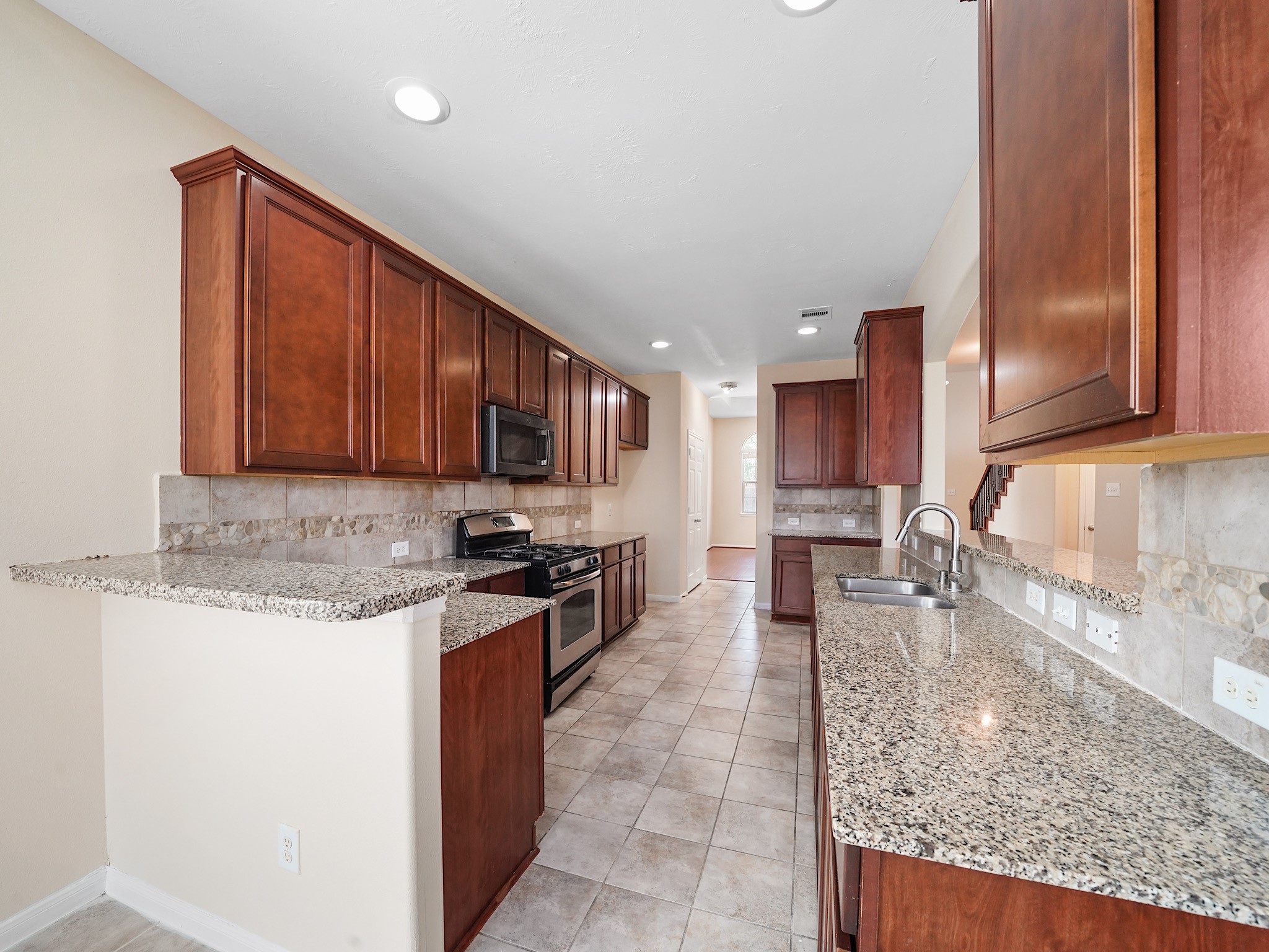 21614 Mid Peak Way Property Photo 9