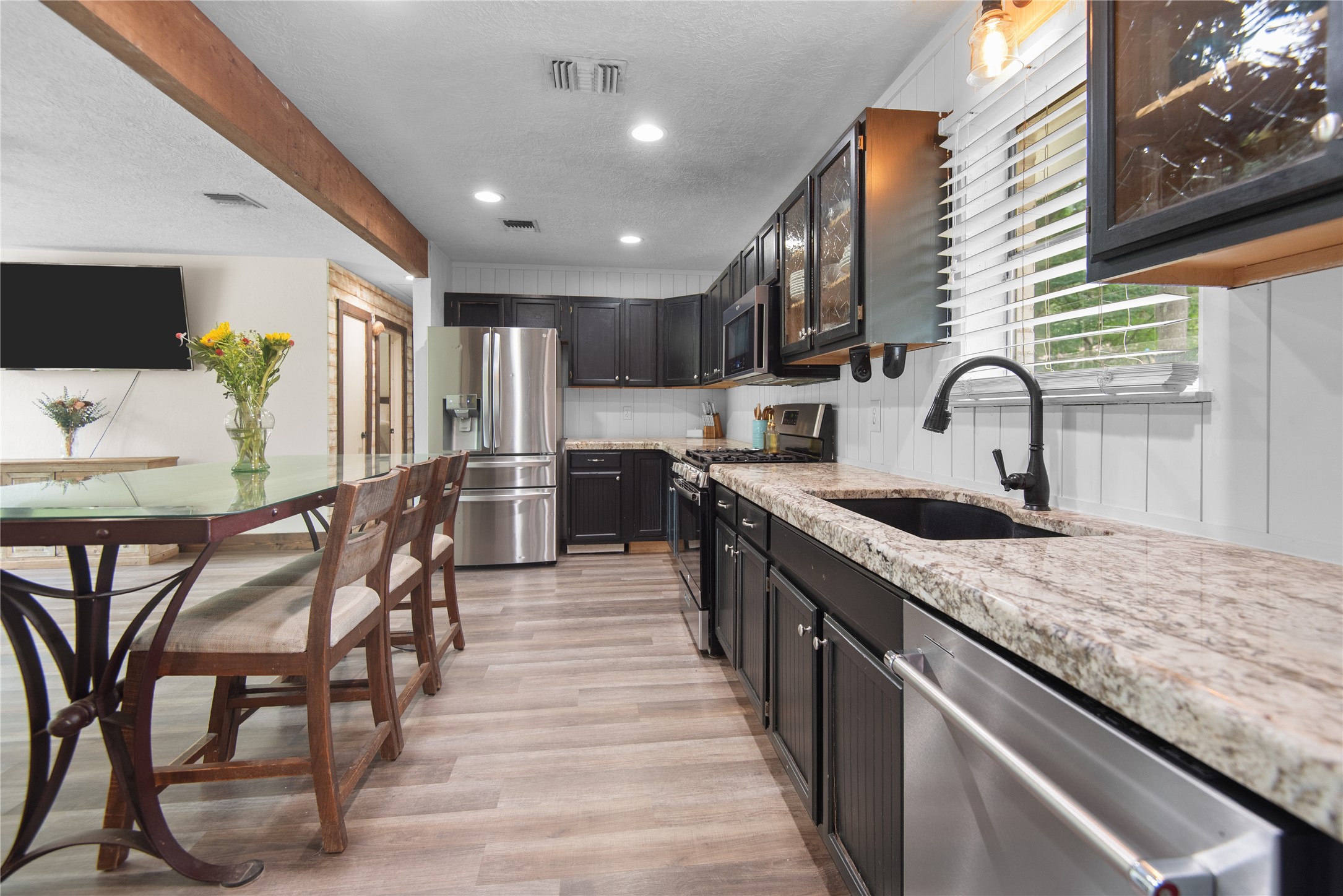 22117 Magnolia Hills Drive Property Photo 4